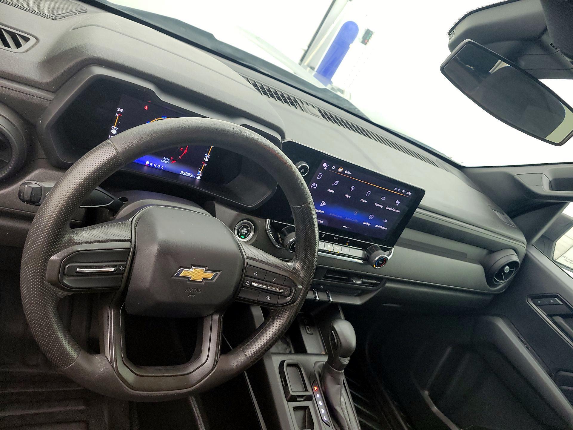 Thumbnail: 2023 Chevrolet Colorado - 9
