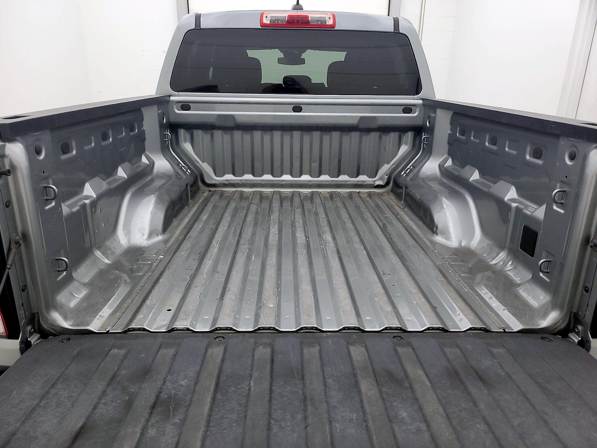 Thumbnail: 2023 Chevrolet Colorado - 20
