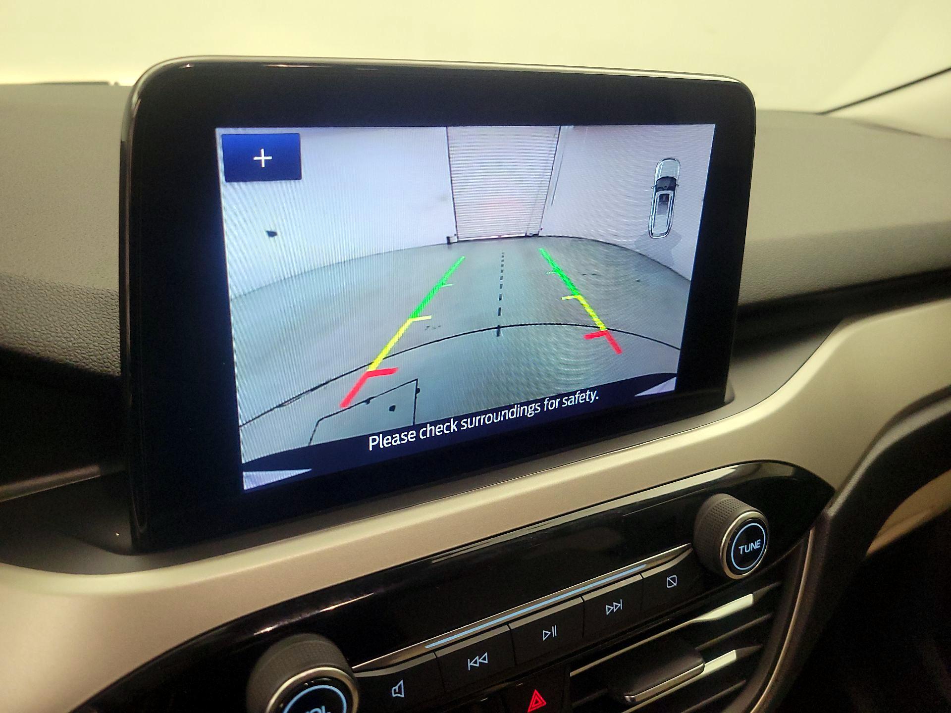 Thumbnail: 2022 Ford Escape - 15