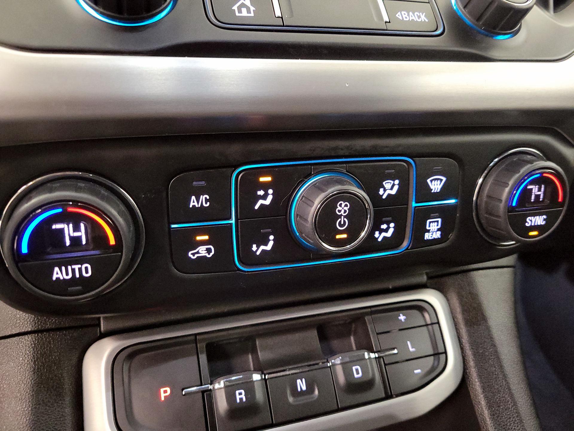 Thumbnail: 2022 GMC Acadia - 16