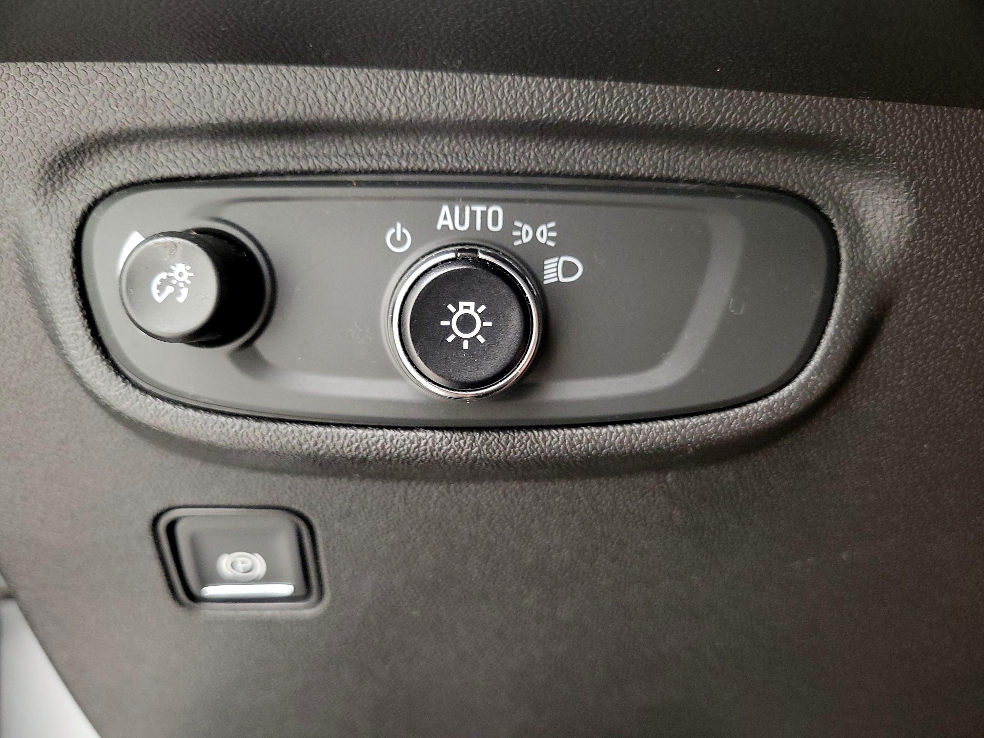 Thumbnail: 2021 GMC Terrain - 11