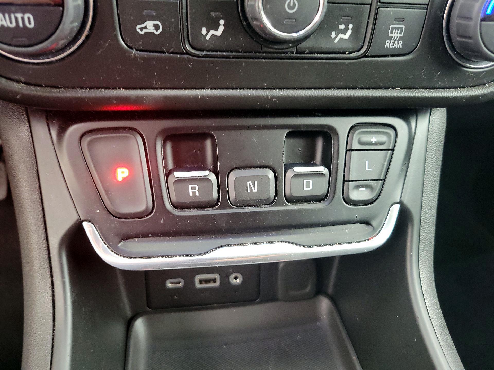 Thumbnail: 2021 GMC Terrain - 15