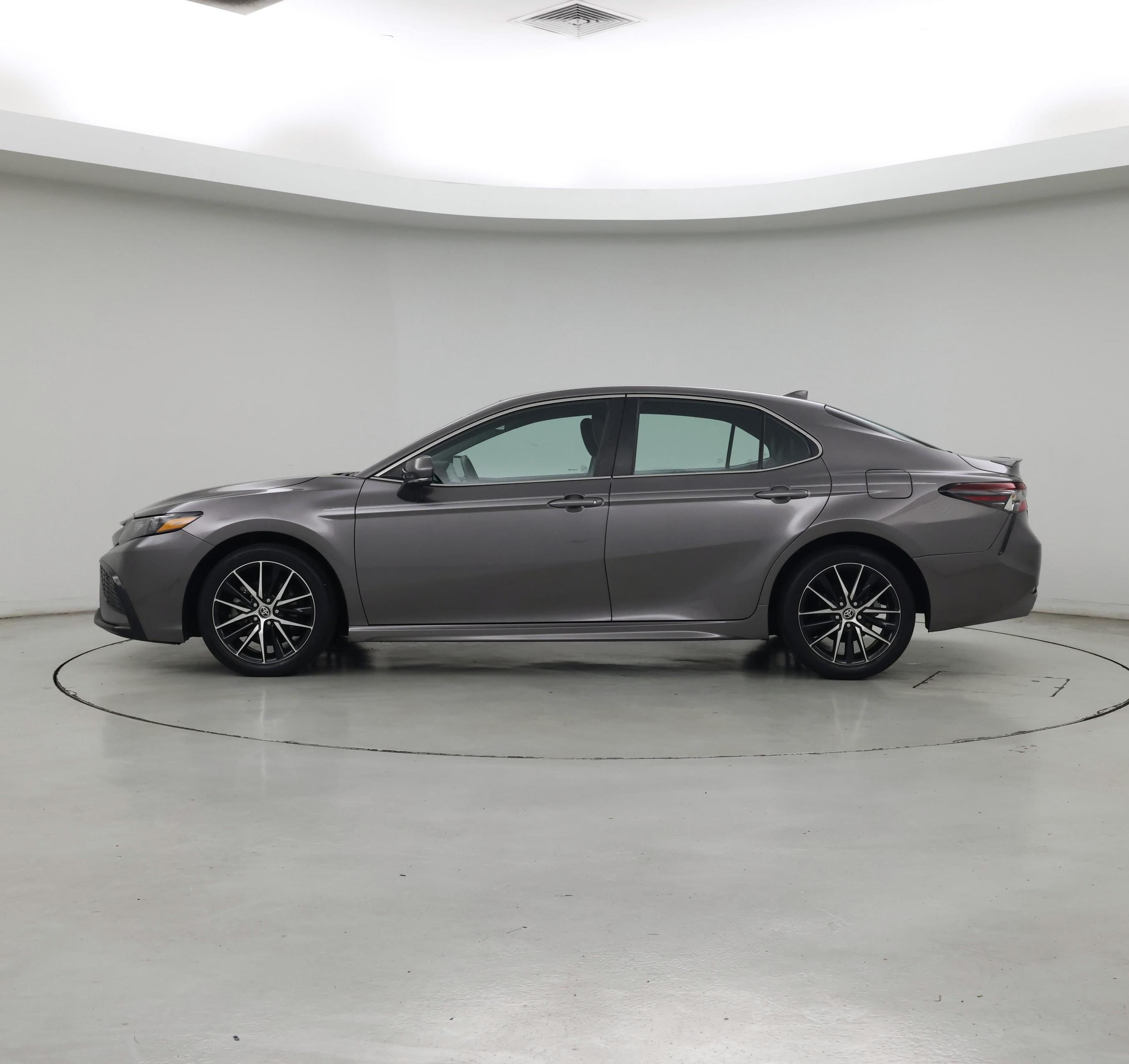 Thumbnail: 2024 Toyota Camry - 3