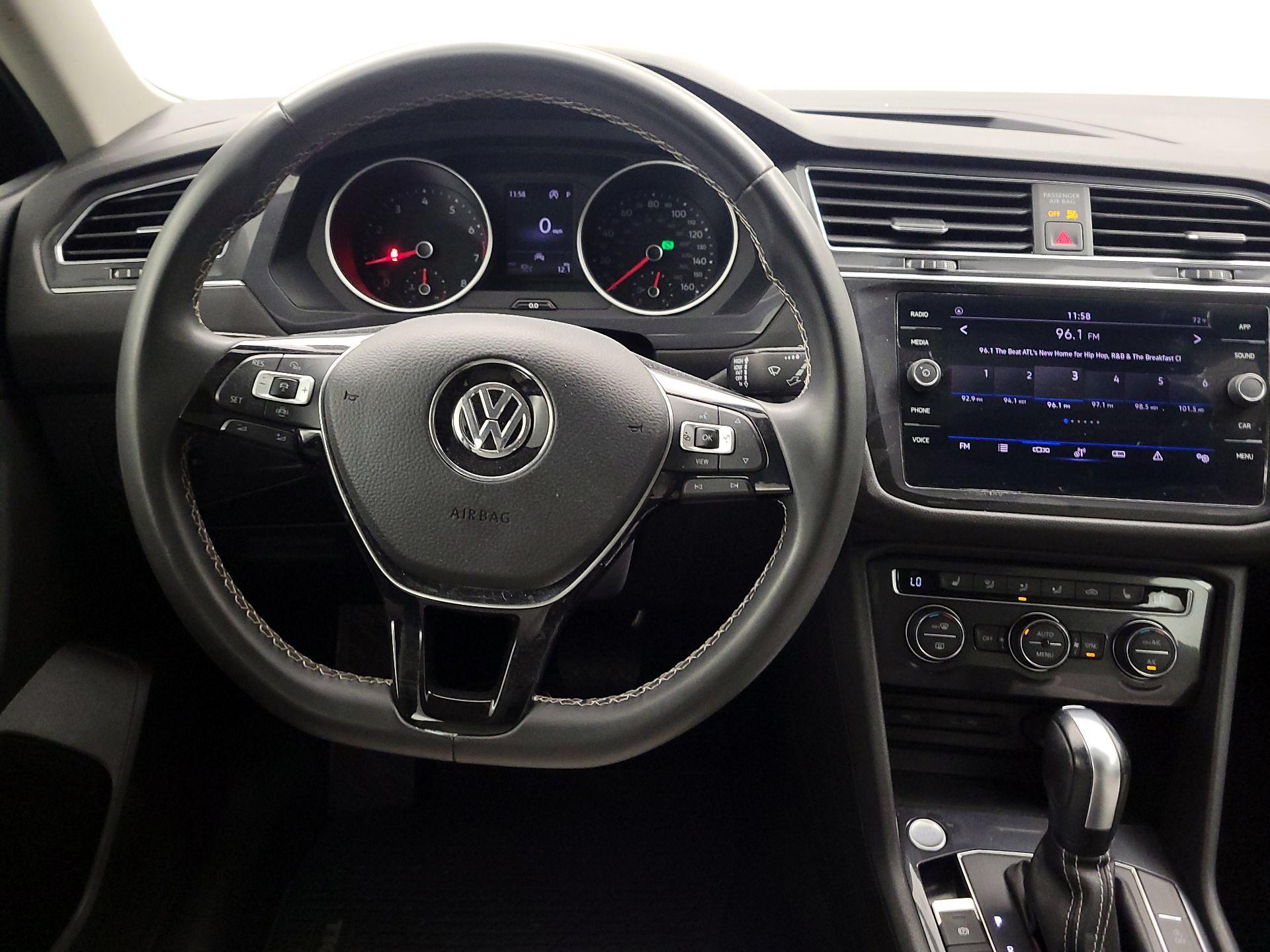 Thumbnail: 2021 Volkswagen Tiguan - 10