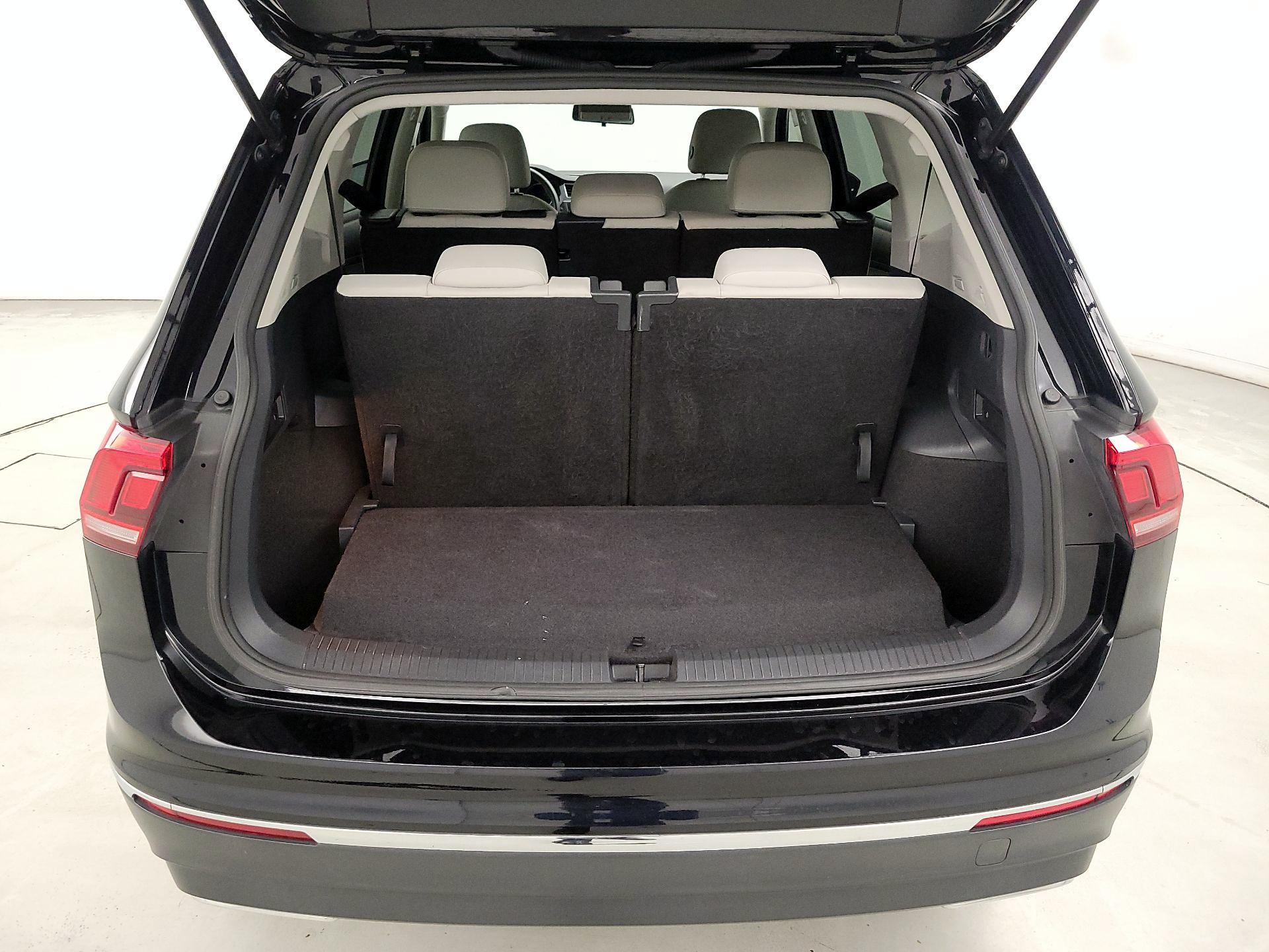 Thumbnail: 2021 Volkswagen Tiguan - 20