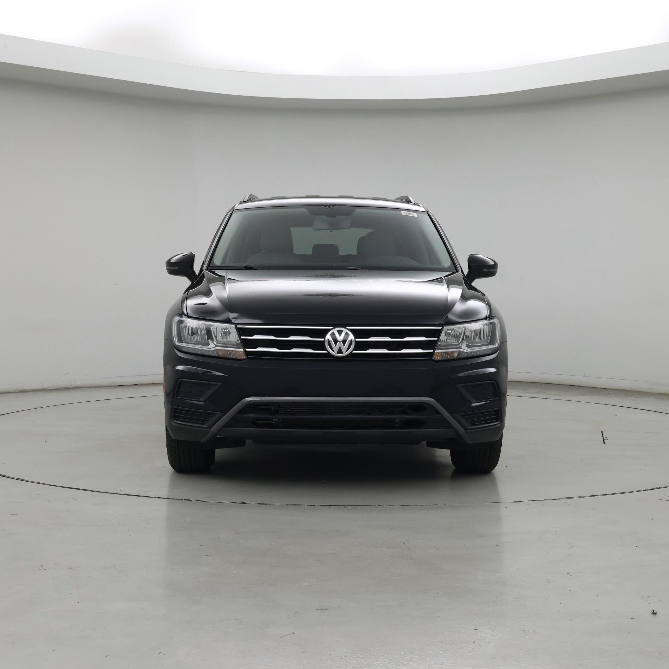 Thumbnail: 2021 Volkswagen Tiguan - 5