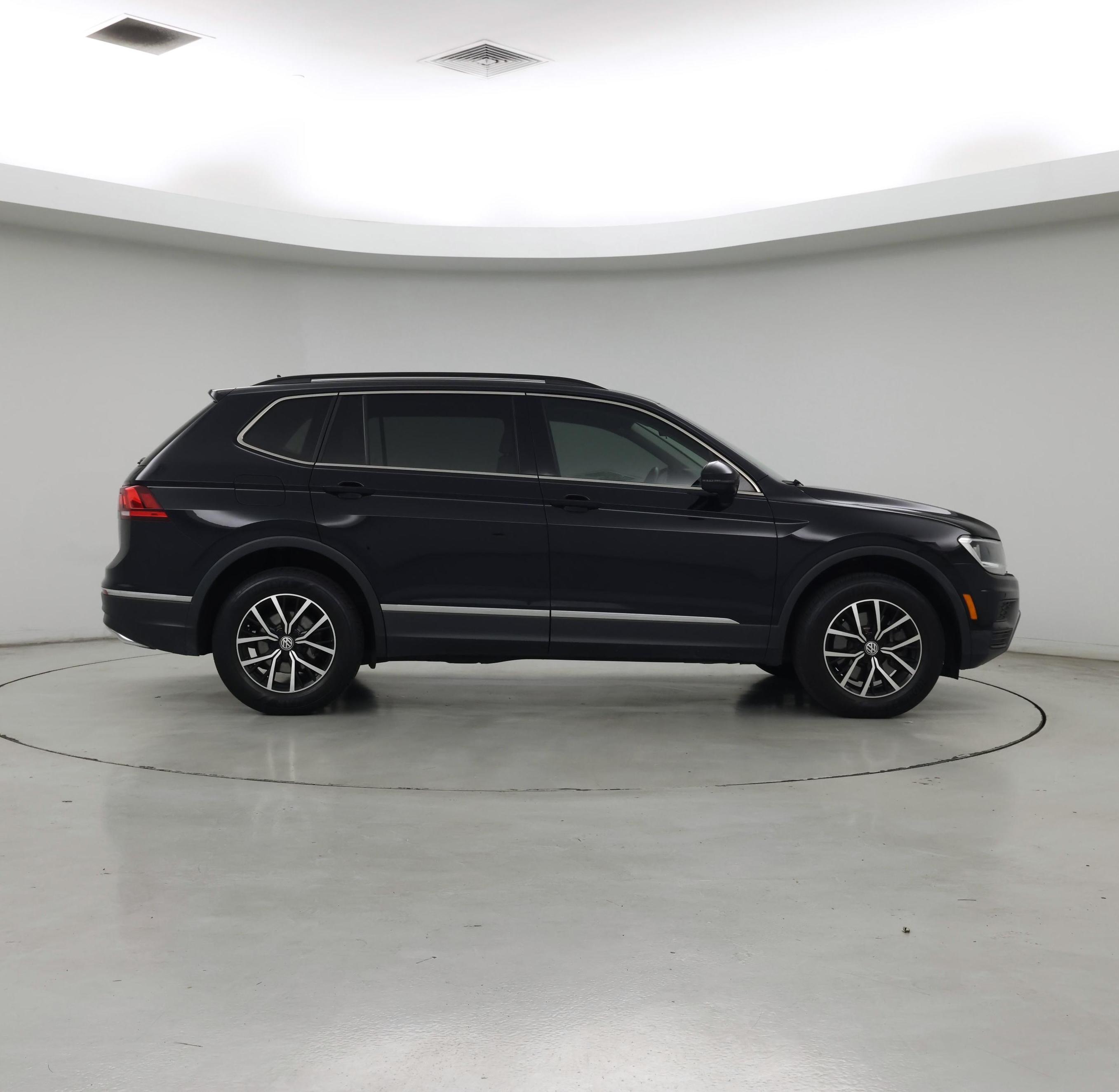 Thumbnail: 2021 Volkswagen Tiguan - 7