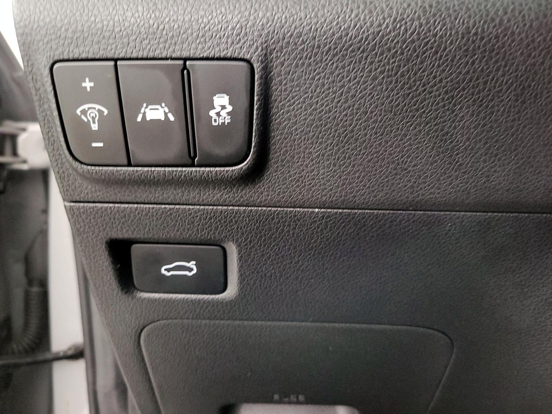 Thumbnail: 2022 Kia K5 - 13