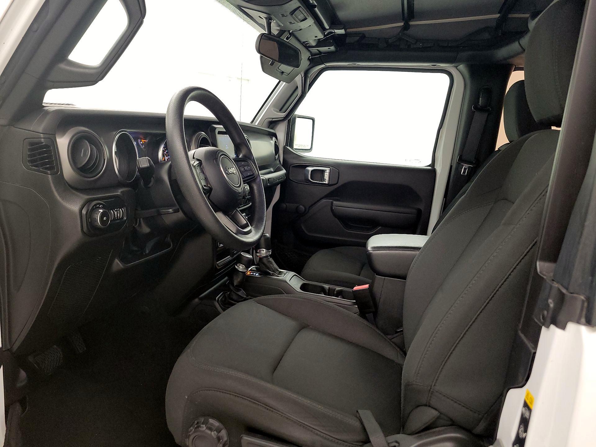 Thumbnail: 2022 Jeep Wrangler - 9