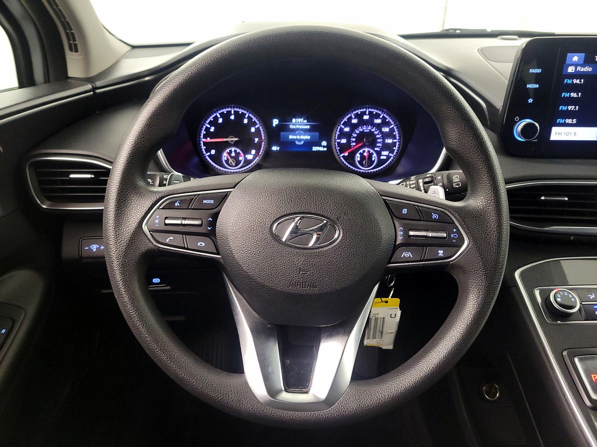 Thumbnail: 2023 Hyundai Santa Fe - 10