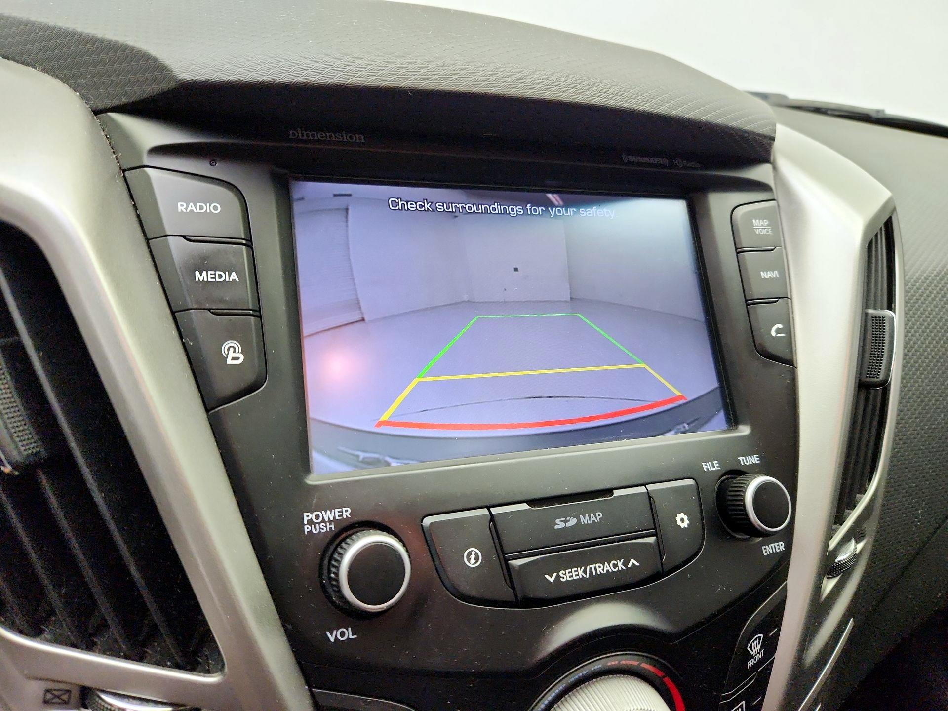 Thumbnail: 2017 Hyundai Veloster - 15