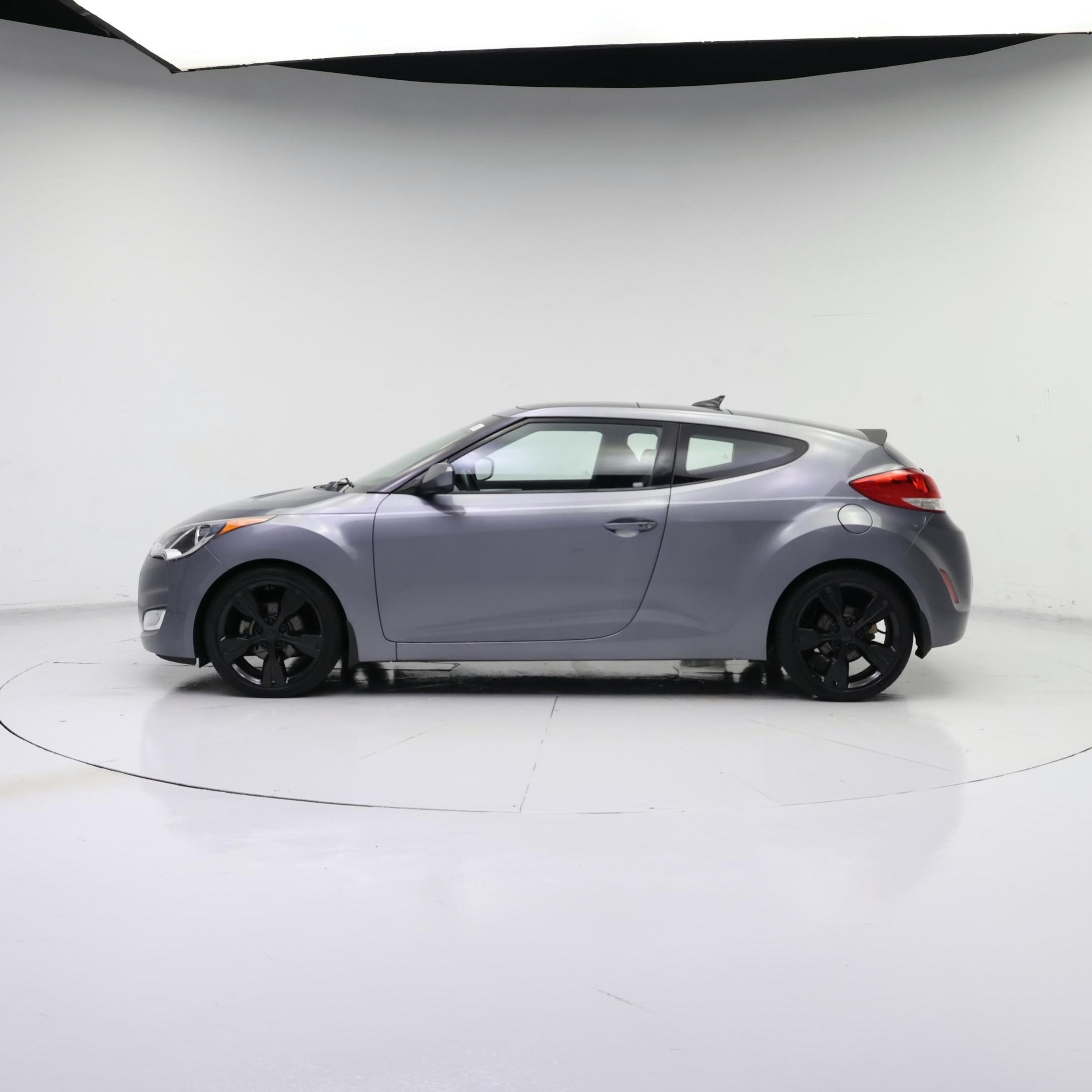 Thumbnail: 2017 Hyundai Veloster - 3