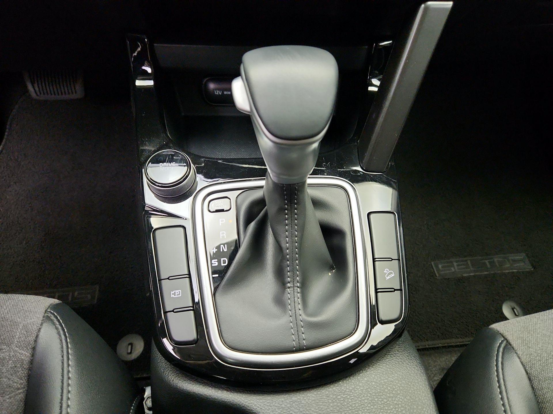 Thumbnail: 2025 Kia Seltos - 18