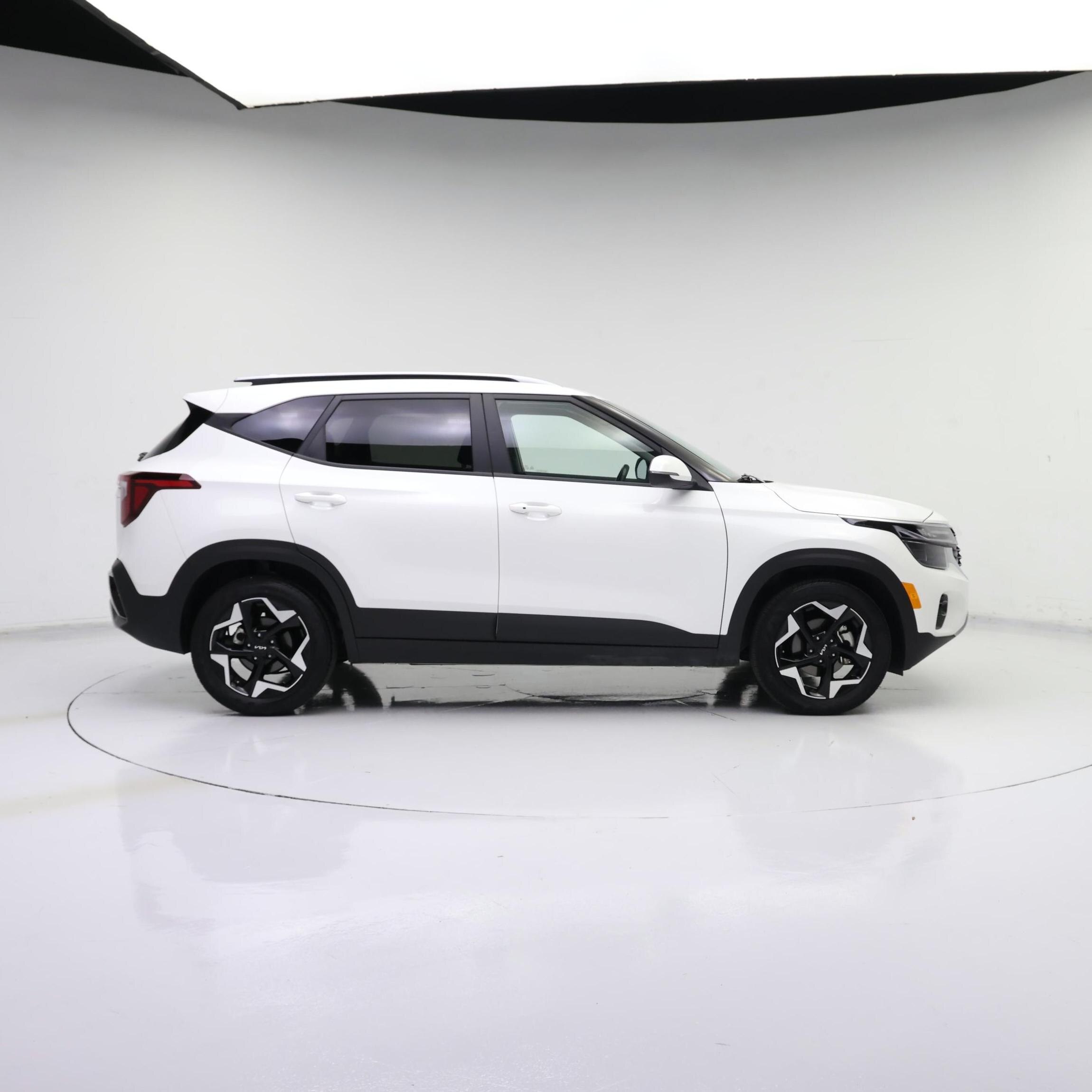 Thumbnail: 2025 Kia Seltos - 7