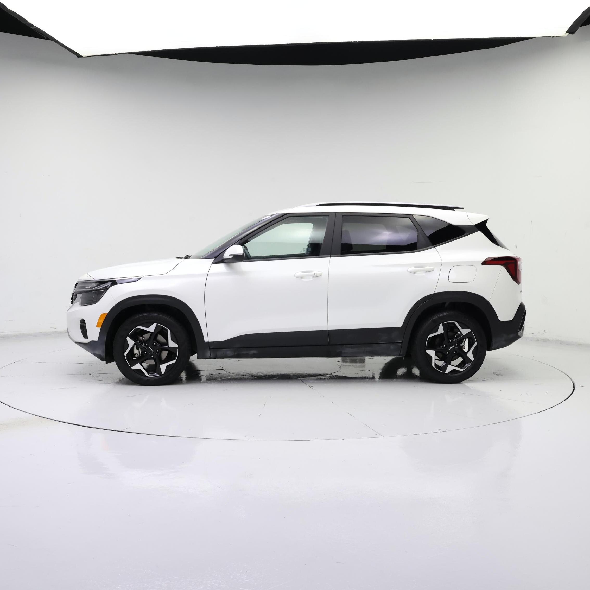 Thumbnail: 2025 Kia Seltos - 3