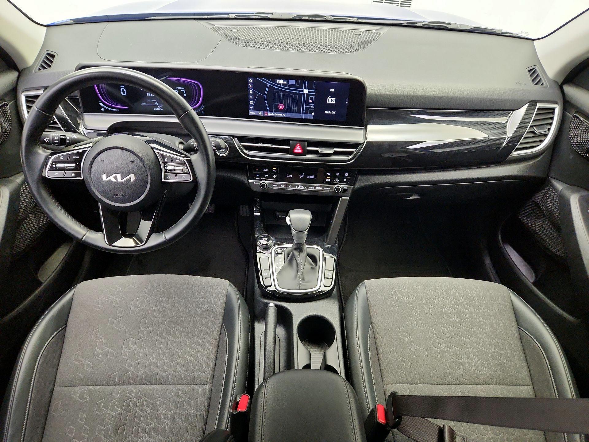 Thumbnail: 2025 Kia Seltos - 9