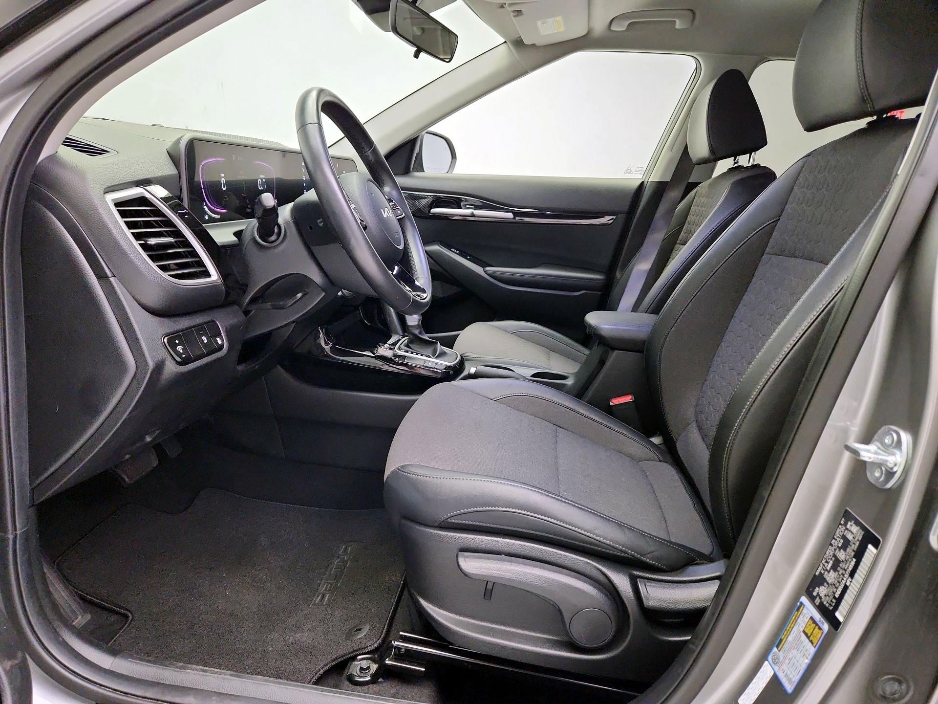 Thumbnail: 2025 Kia Seltos - 11