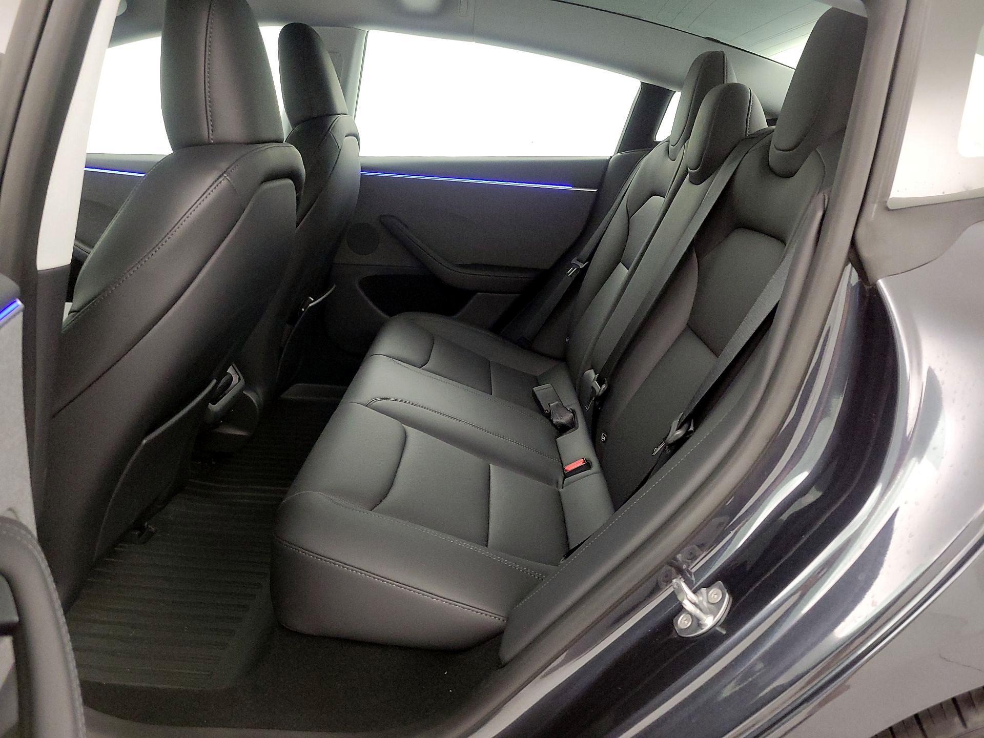 Thumbnail: 2025 Tesla Model 3 - 19