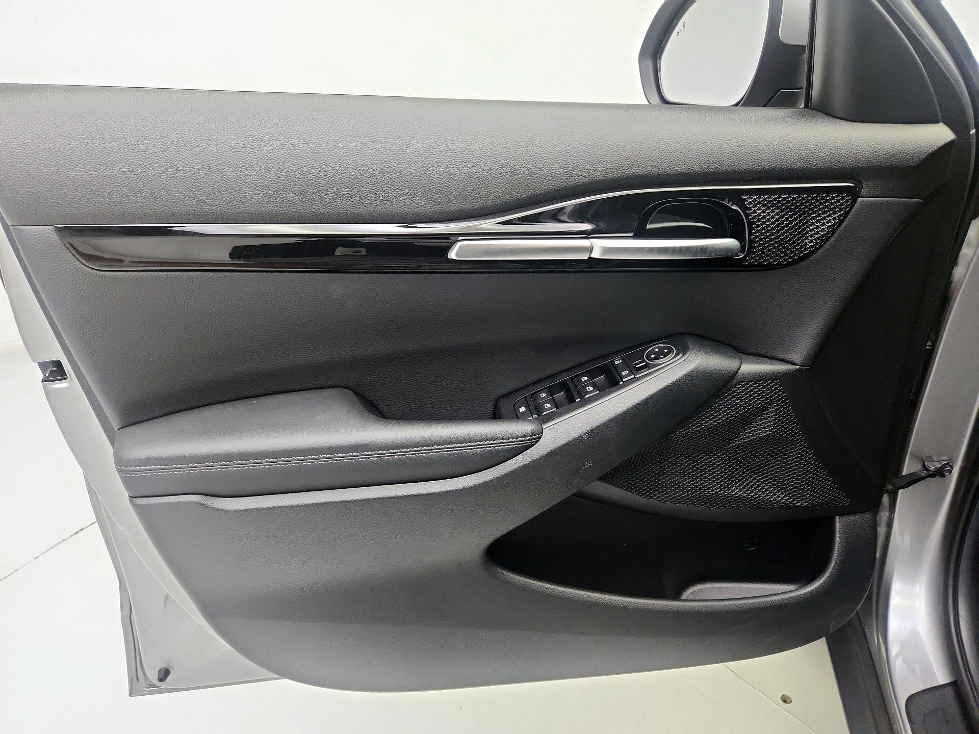 Thumbnail: 2025 Kia Seltos - 12