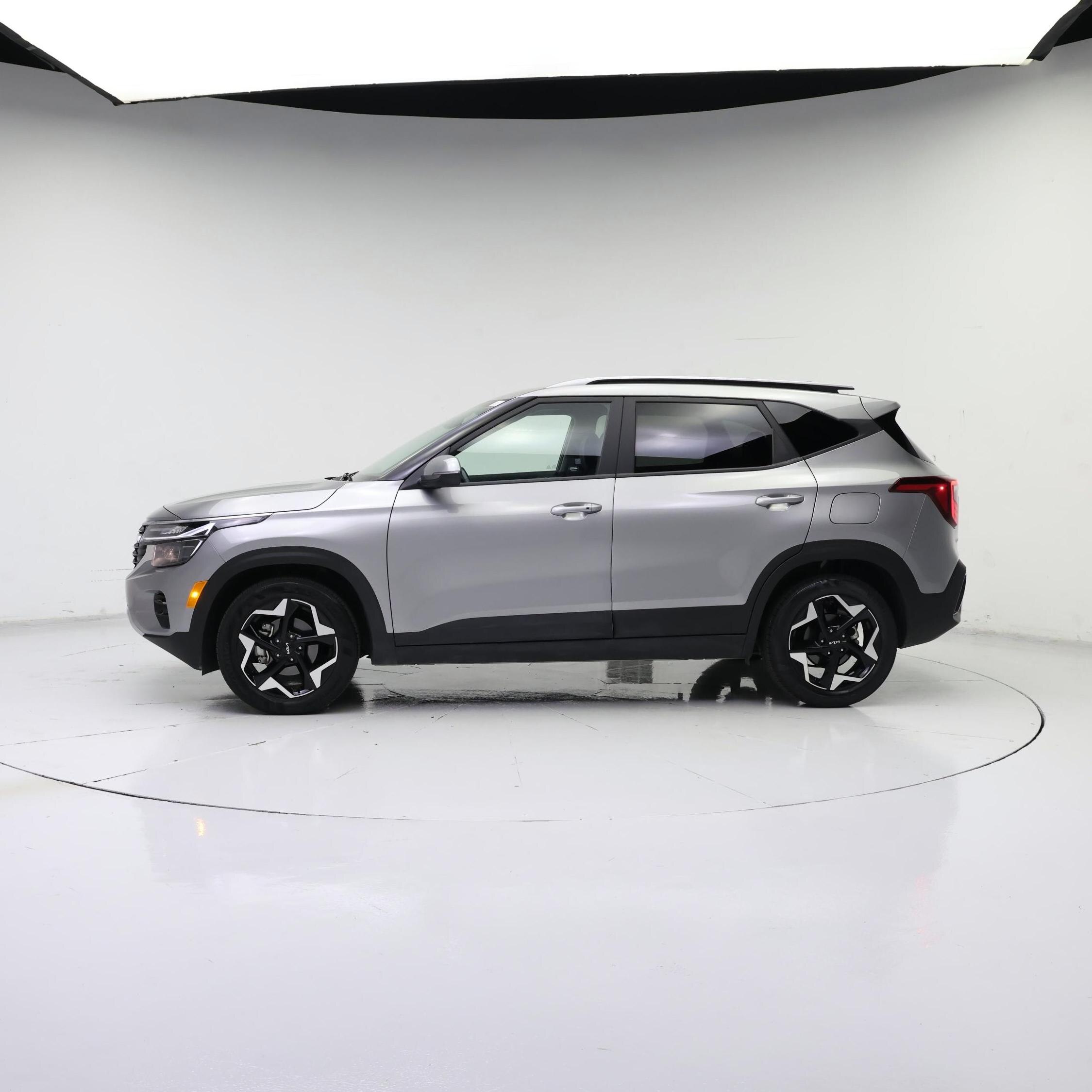 Thumbnail: 2025 Kia Seltos - 3