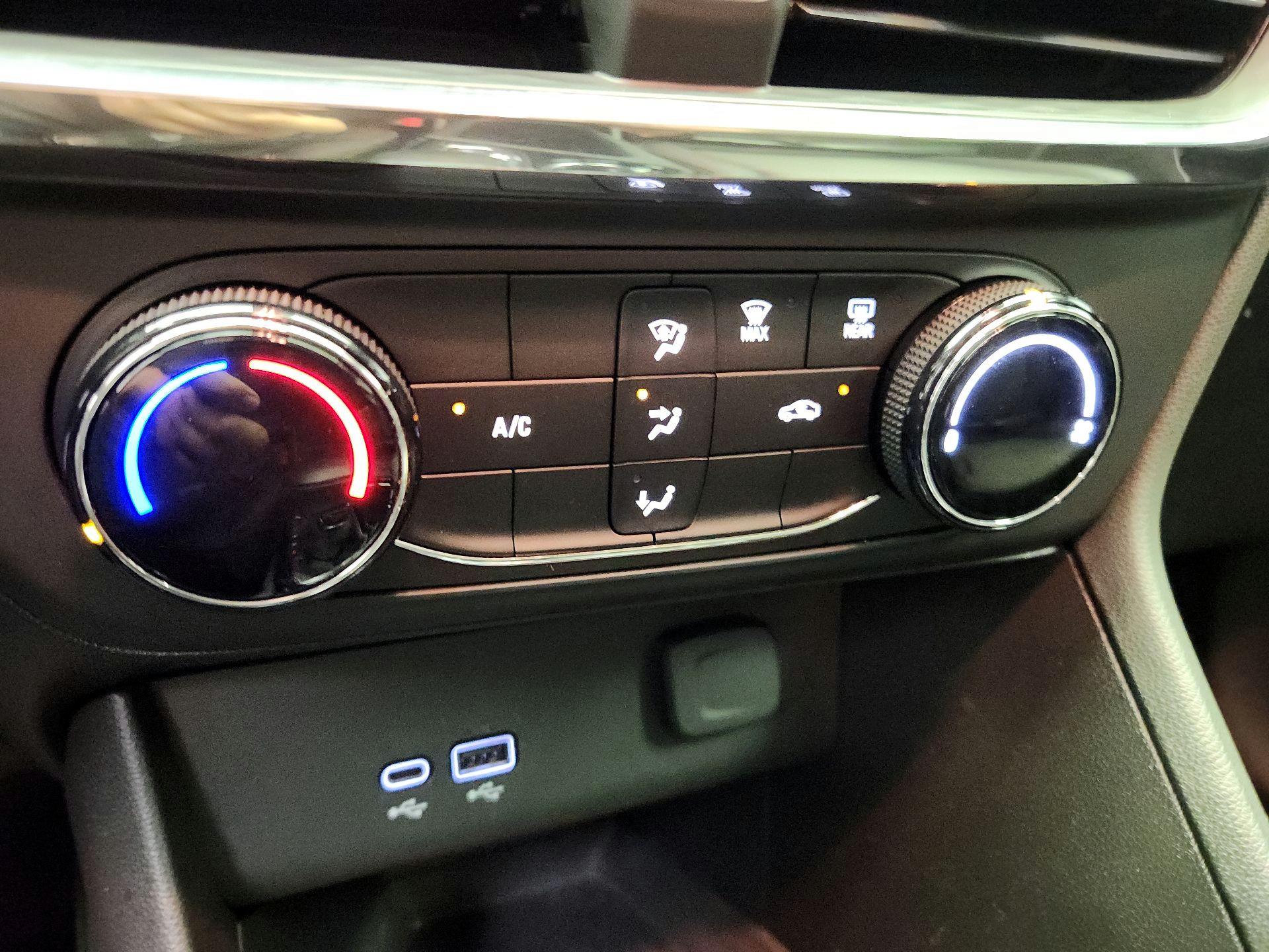 Thumbnail: 2025 Buick Encore GX - 16