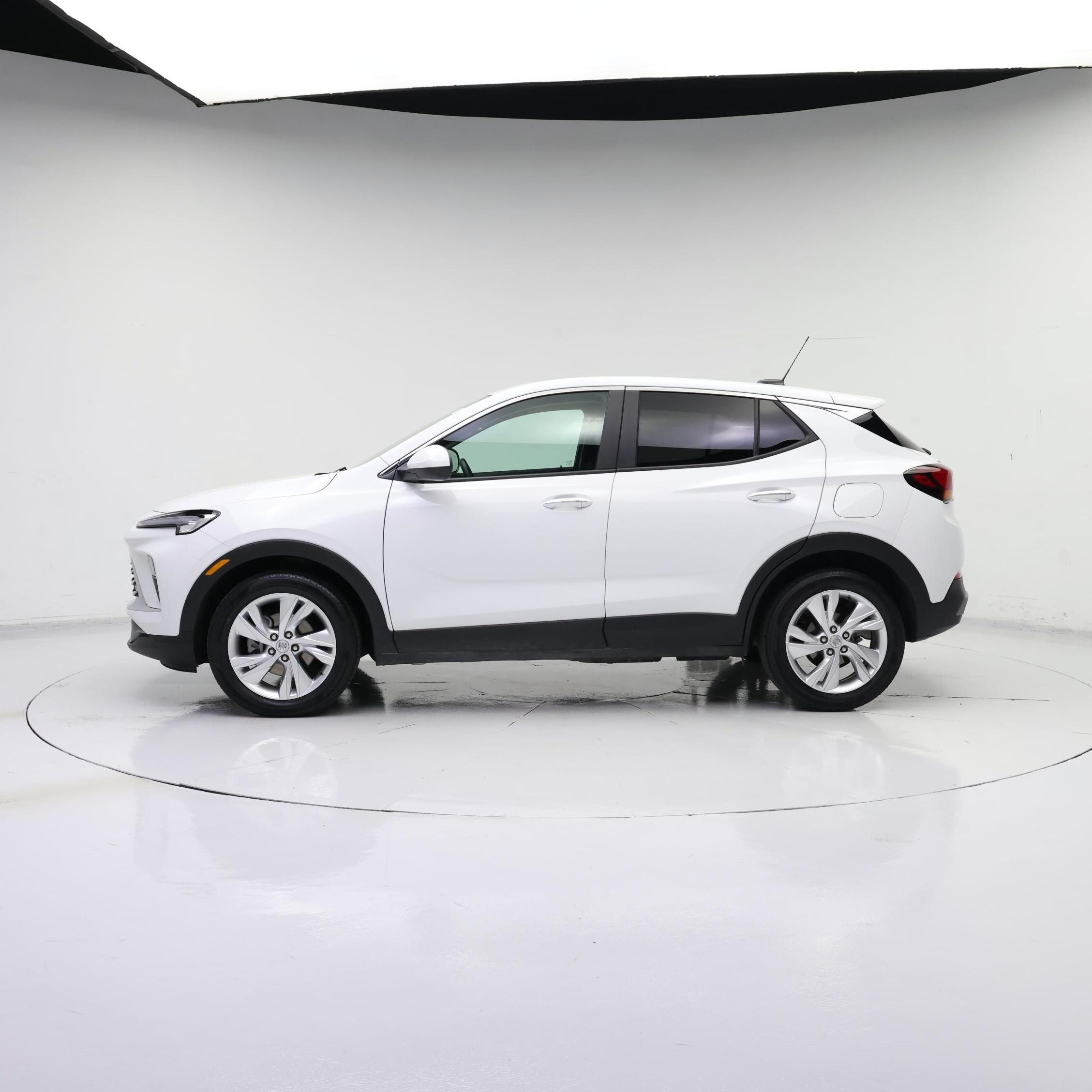 Thumbnail: 2025 Buick Encore GX - 3