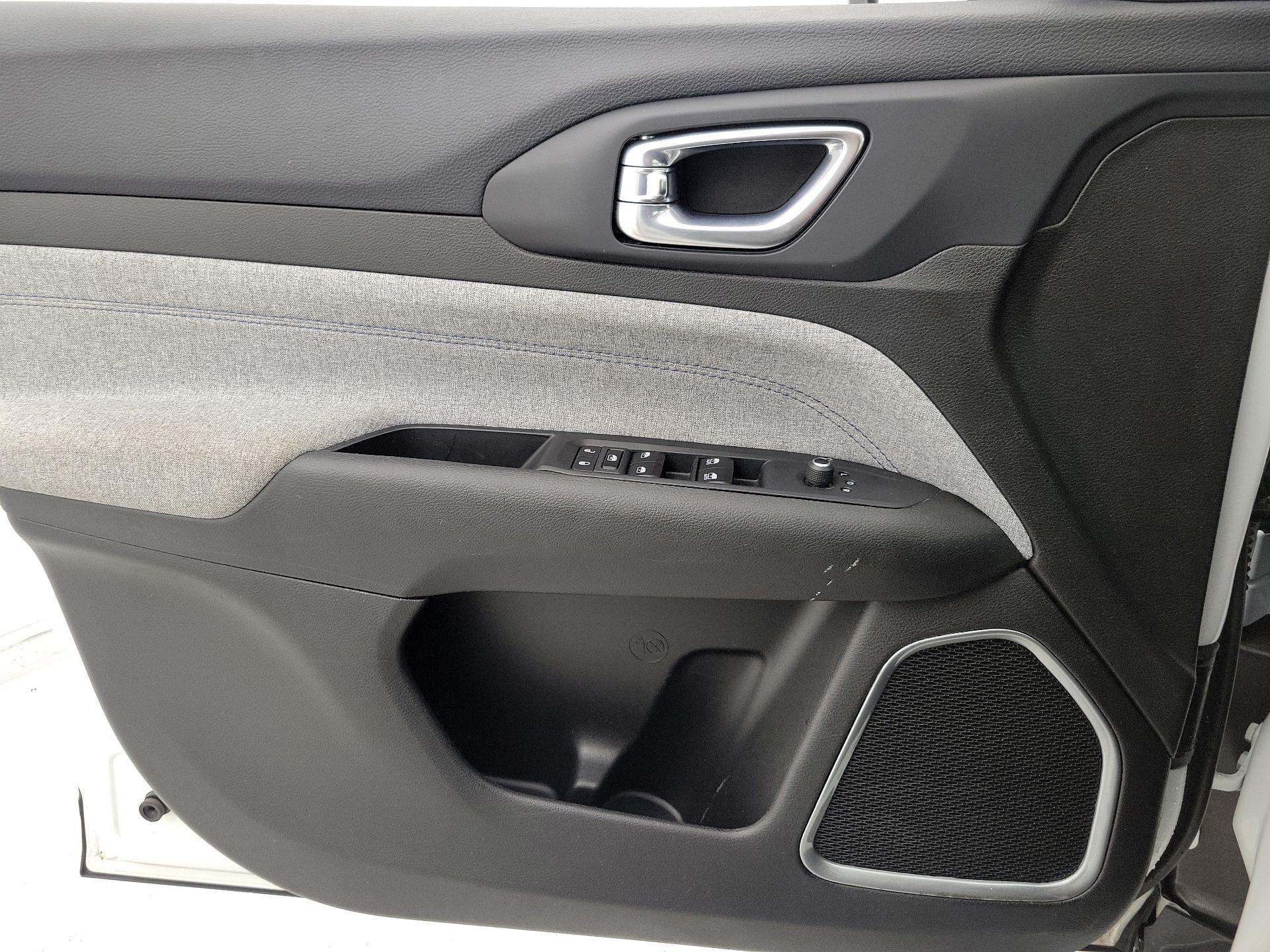 Thumbnail: 2025 Jeep Compass - 12