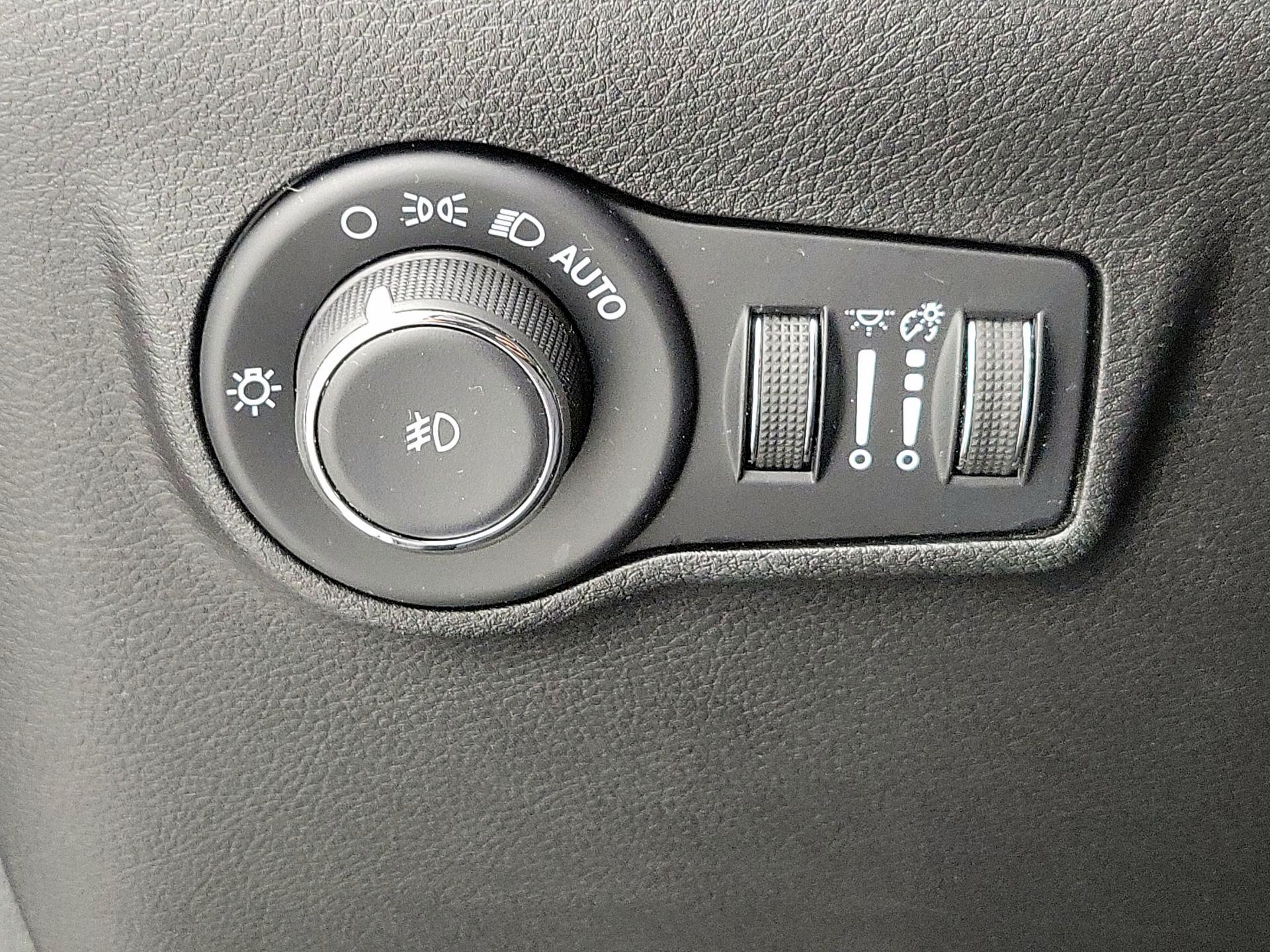 Thumbnail: 2025 Jeep Compass - 13