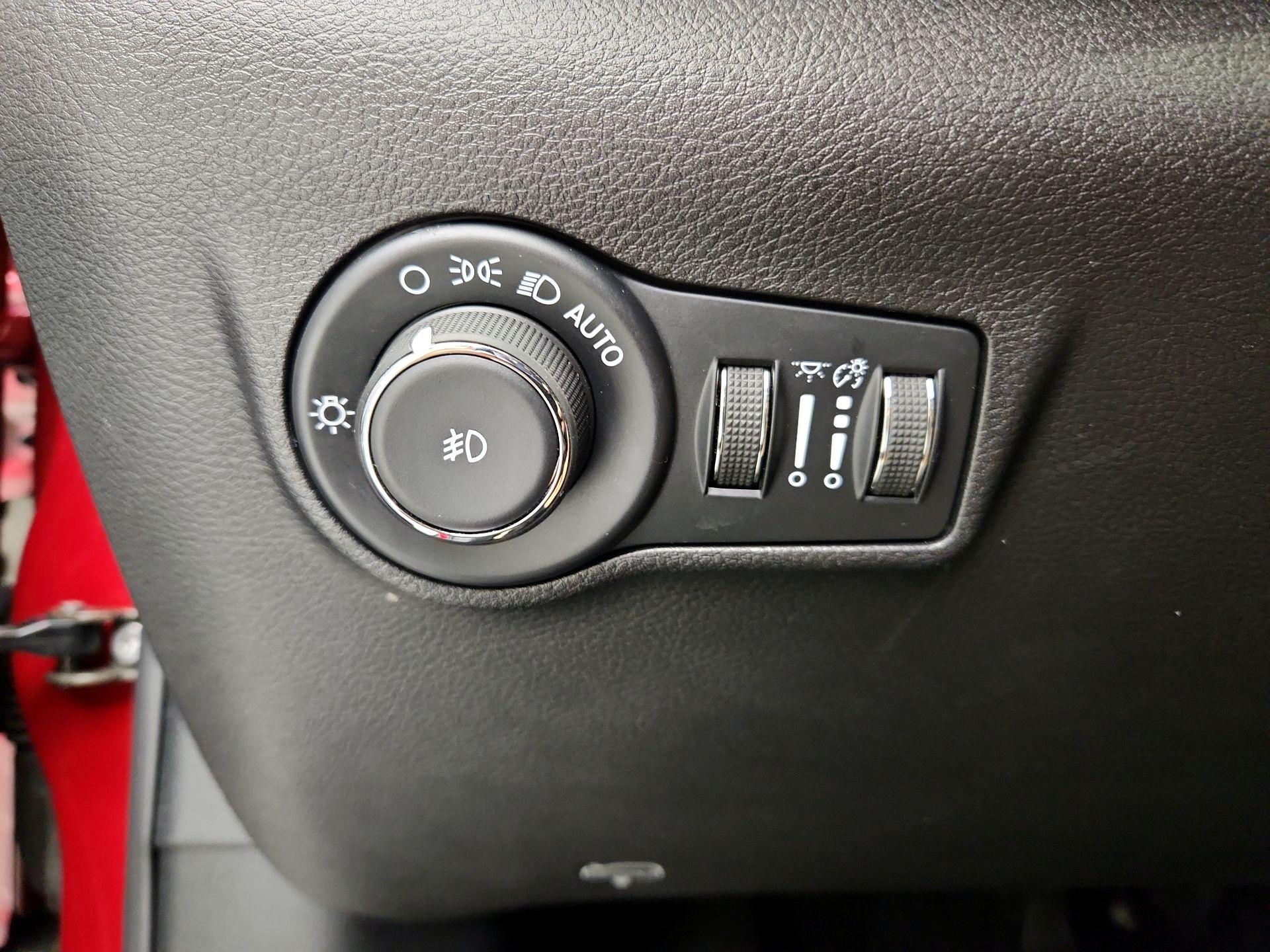 Thumbnail: 2025 Jeep Compass - 13