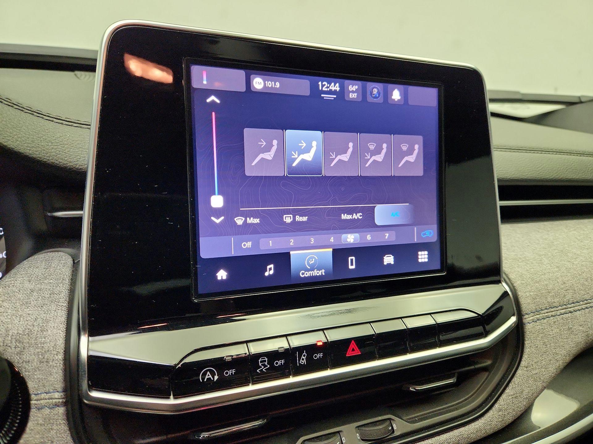 Thumbnail: 2025 Jeep Compass - 16