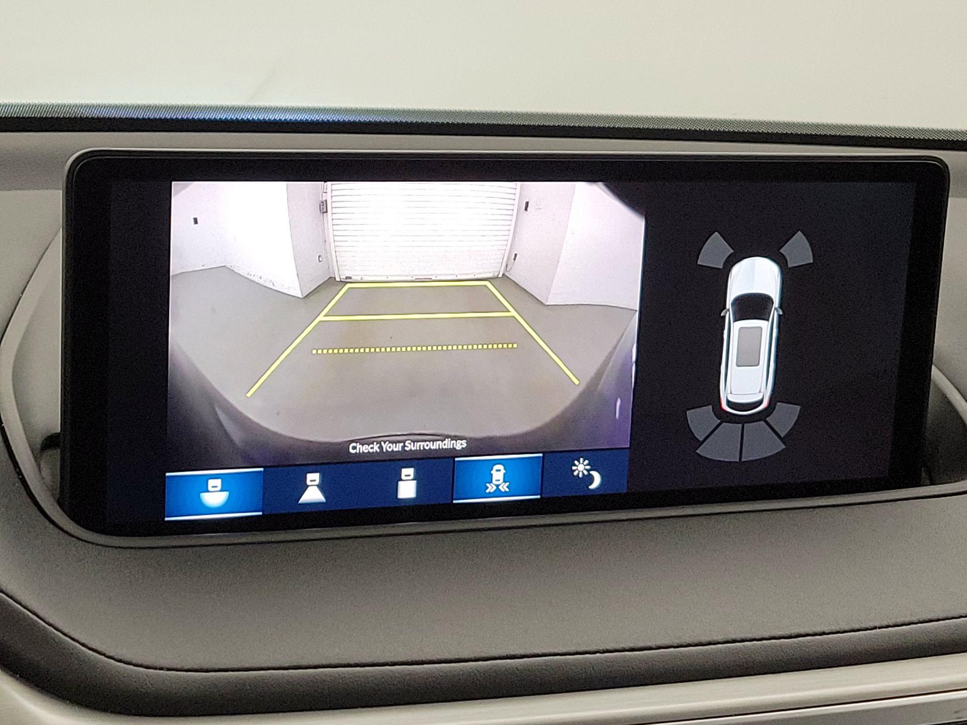 Thumbnail: 2023 Acura MDX - 15