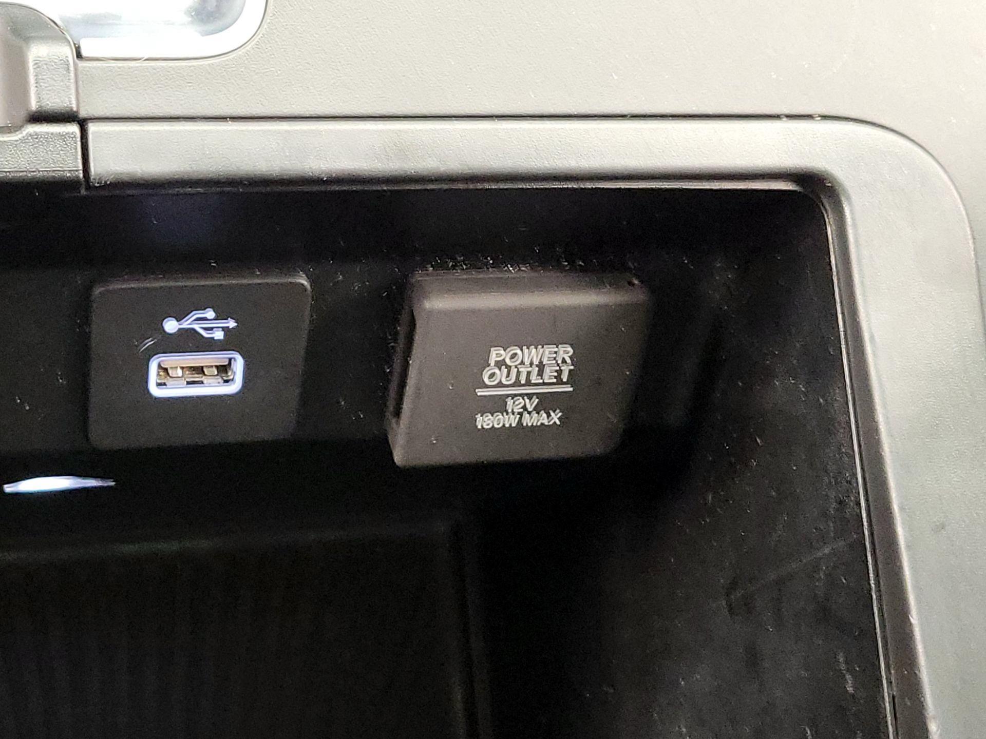 Thumbnail: 2023 Acura MDX - 19