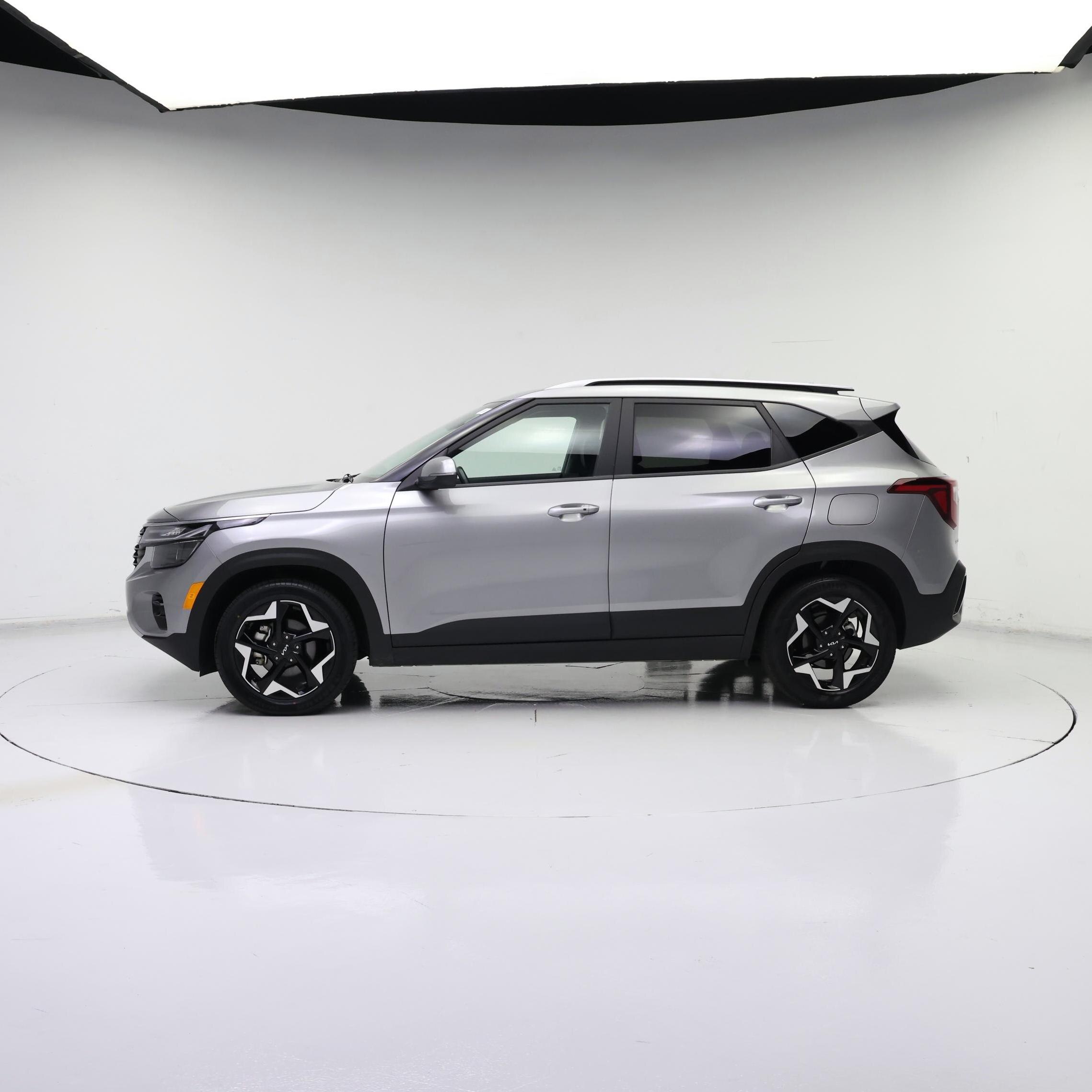 Thumbnail: 2025 Kia Seltos - 3