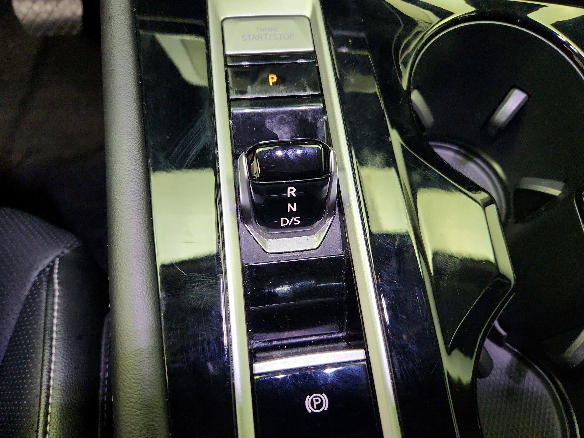 Thumbnail: 2025 Volkswagen Atlas - 17