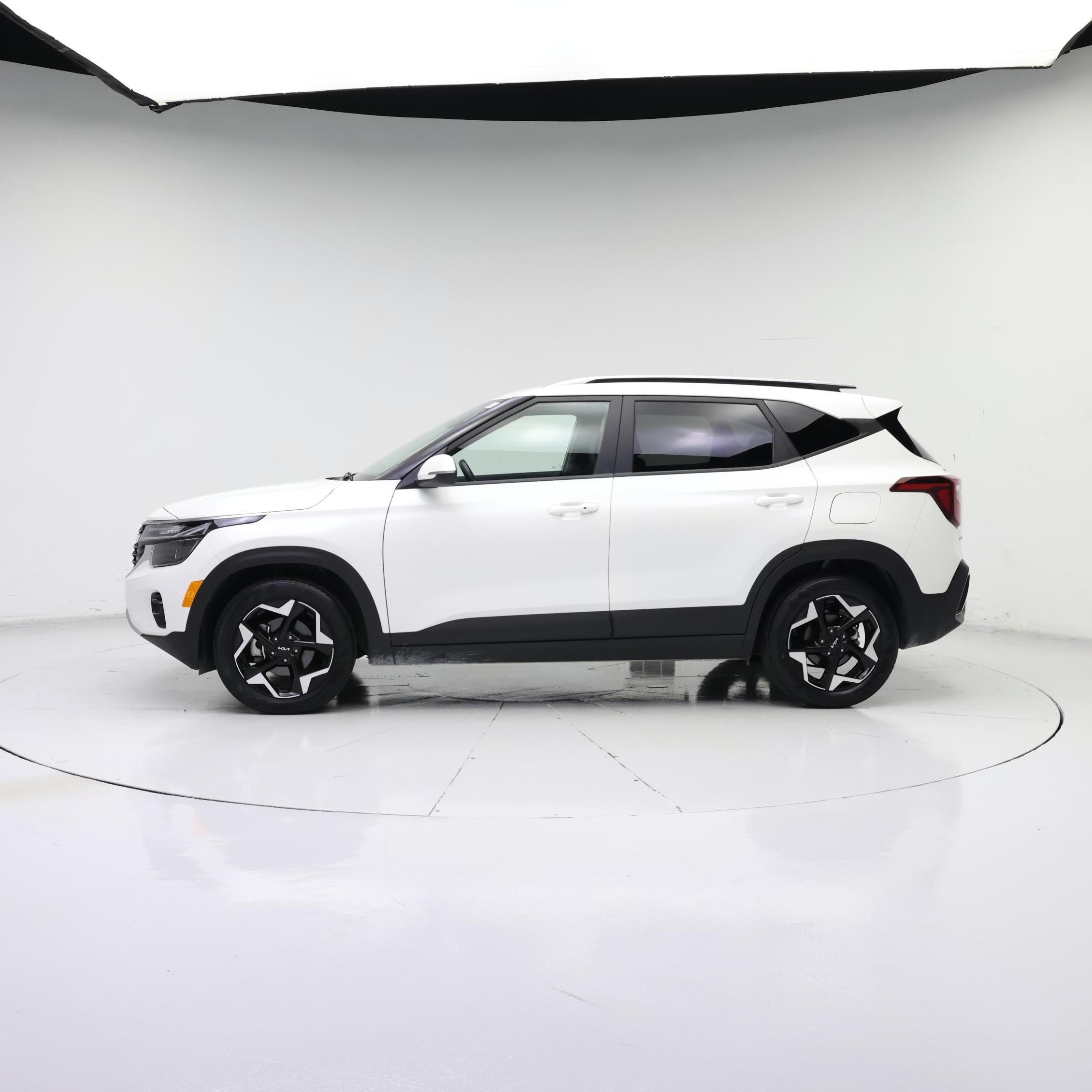 Thumbnail: 2025 Kia Seltos - 3