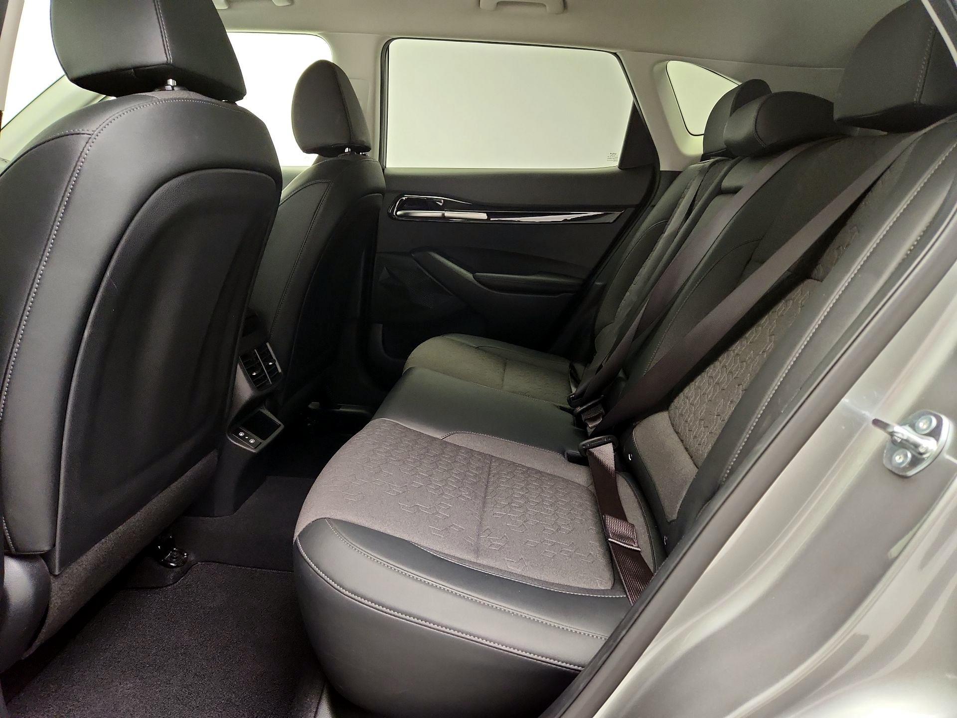 Thumbnail: 2025 Kia Seltos - 20