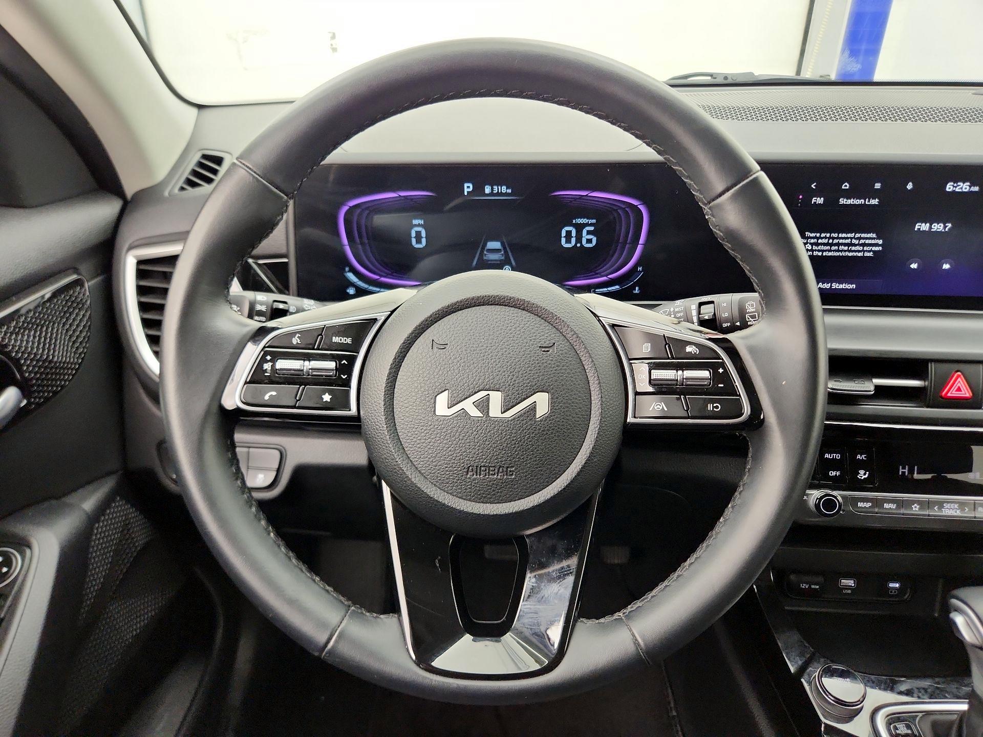 Thumbnail: 2025 Kia Seltos - 10