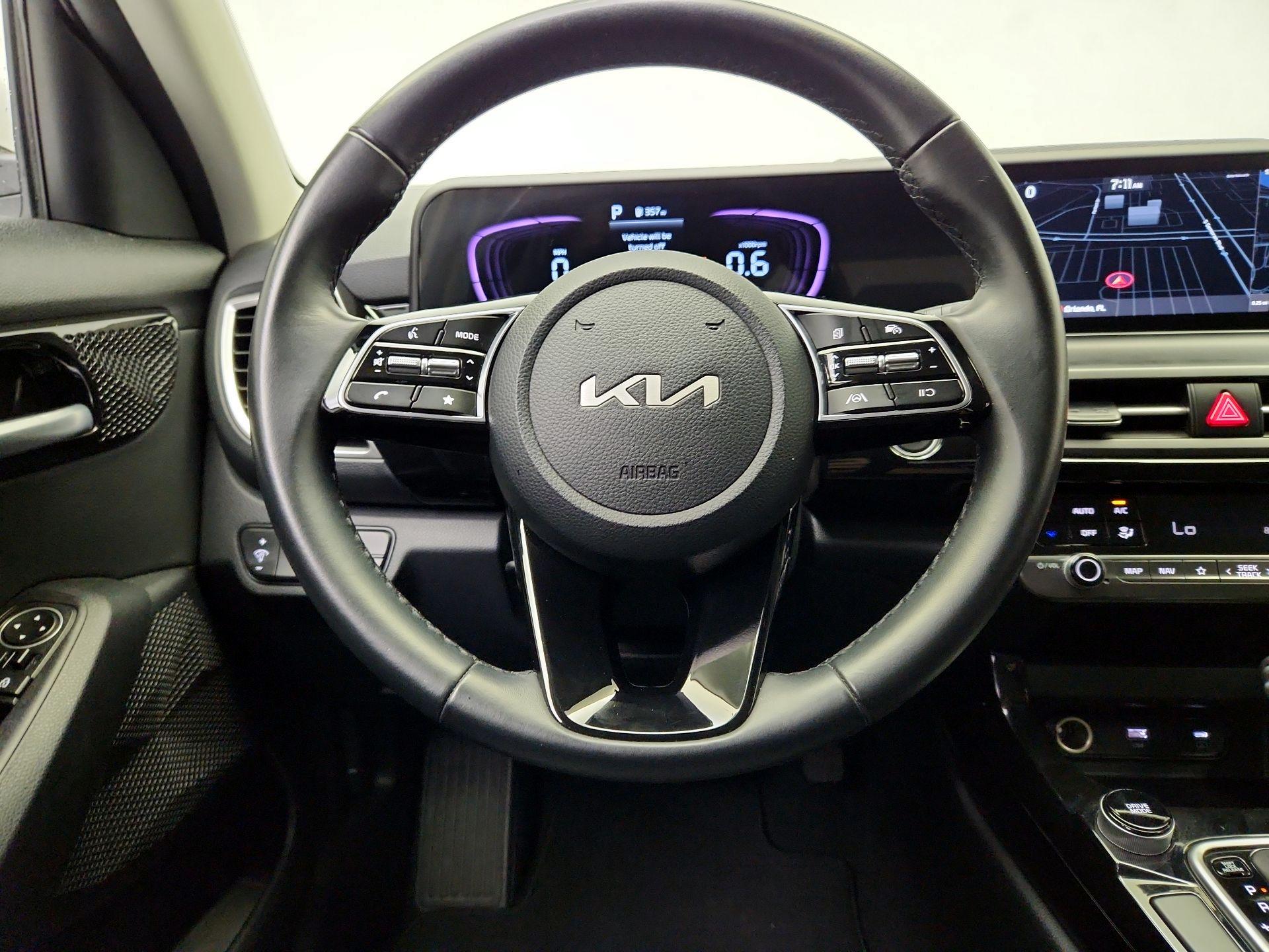 Thumbnail: 2025 Kia Seltos - 10