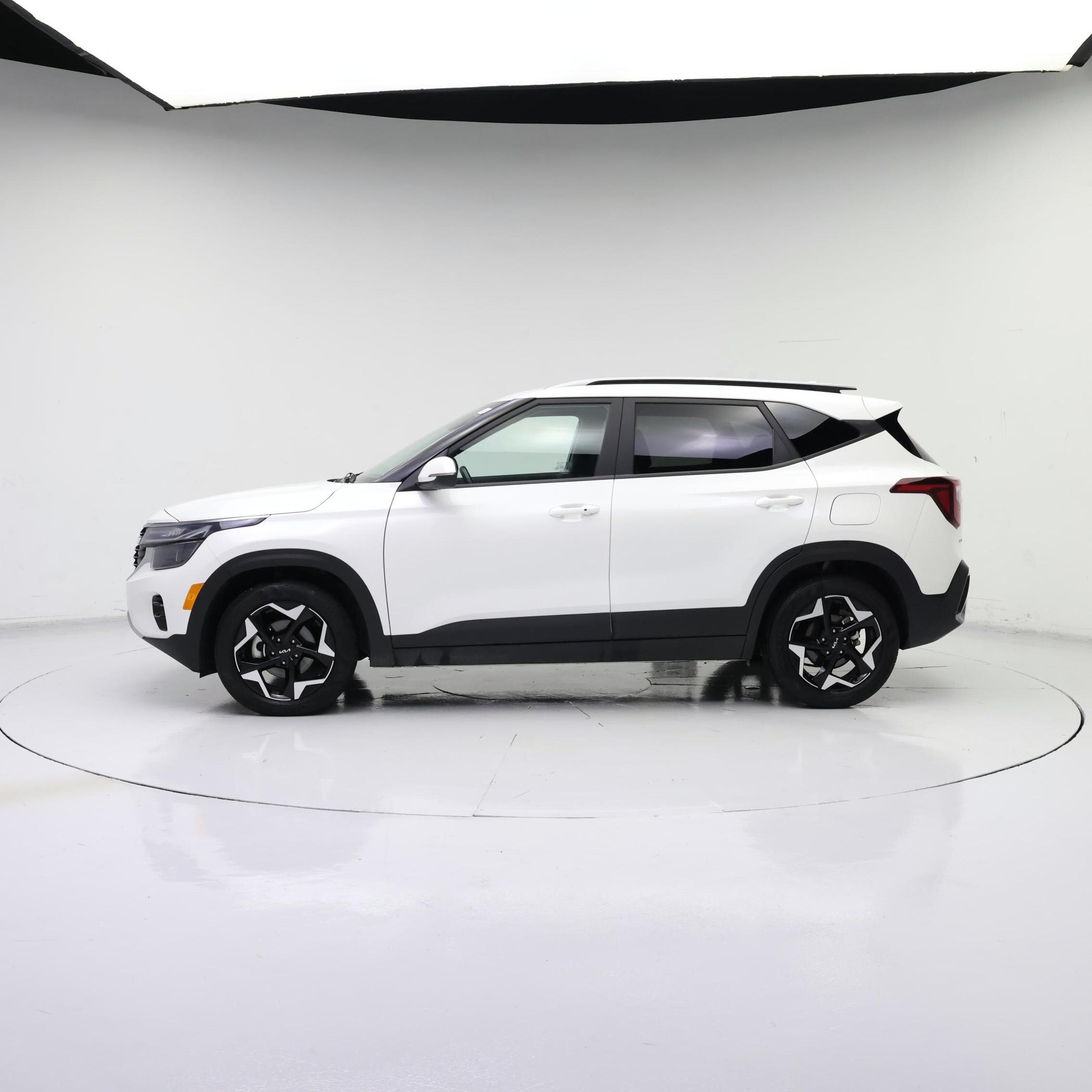 Thumbnail: 2025 Kia Seltos - 3