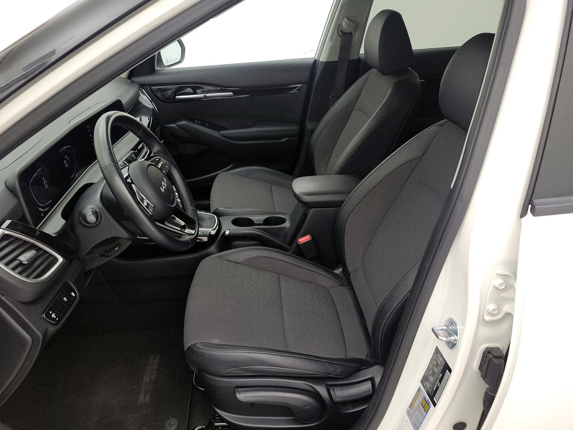 Thumbnail: 2025 Kia Seltos - 11