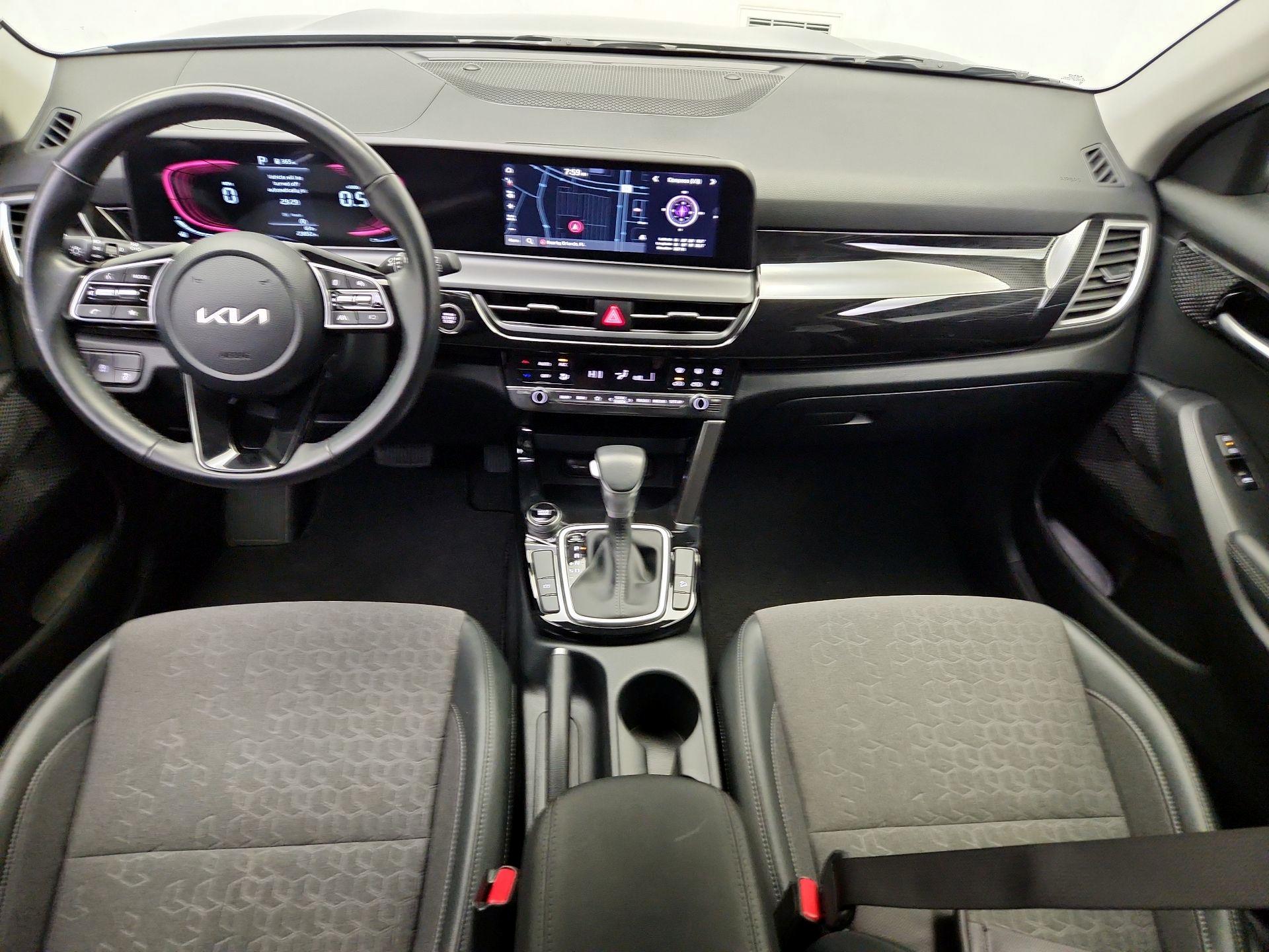 Thumbnail: 2025 Kia Seltos - 9