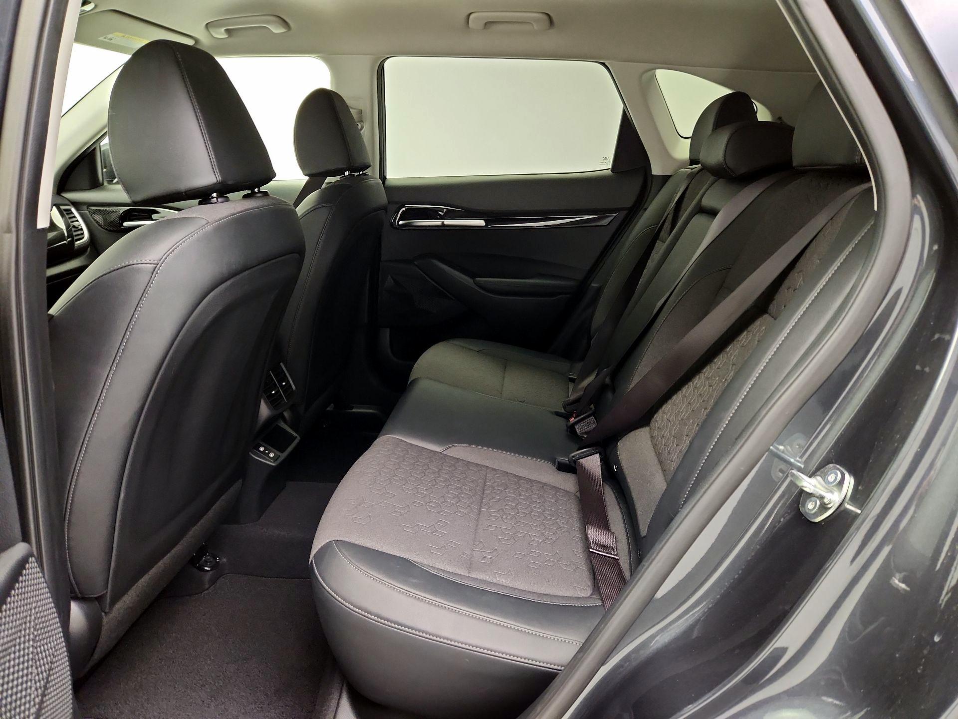 Thumbnail: 2025 Kia Seltos - 10