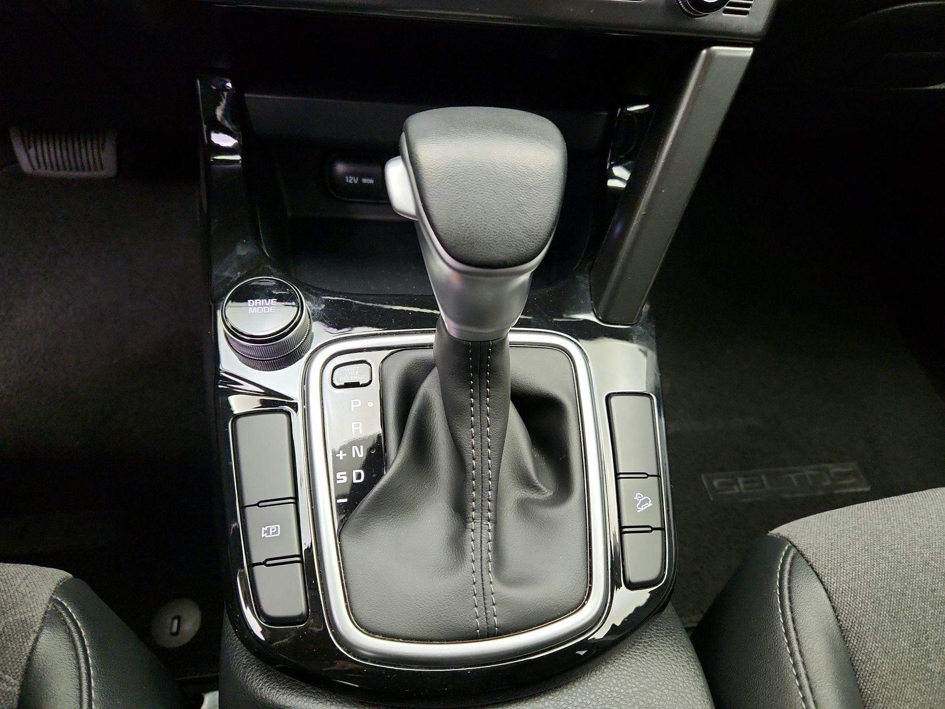 Thumbnail: 2025 Kia Seltos - 18