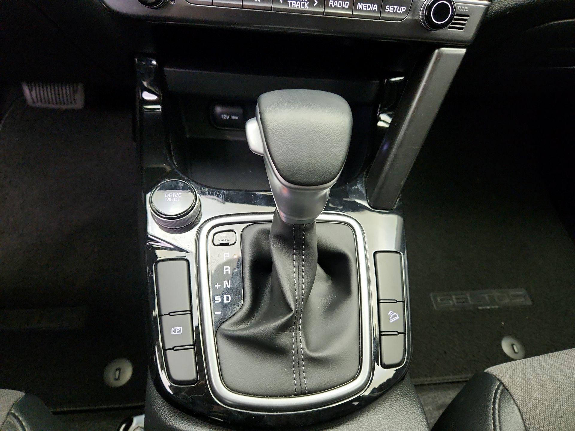 Thumbnail: 2025 Kia Seltos - 18