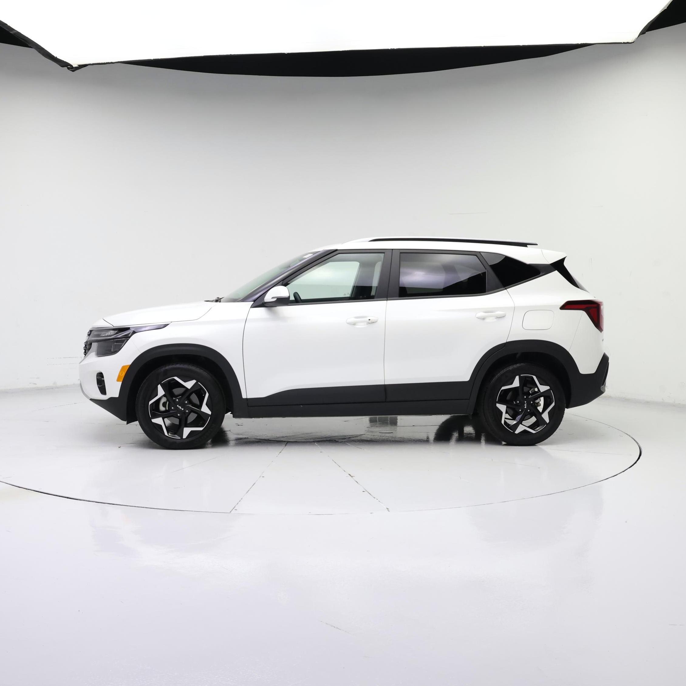 Thumbnail: 2025 Kia Seltos - 3