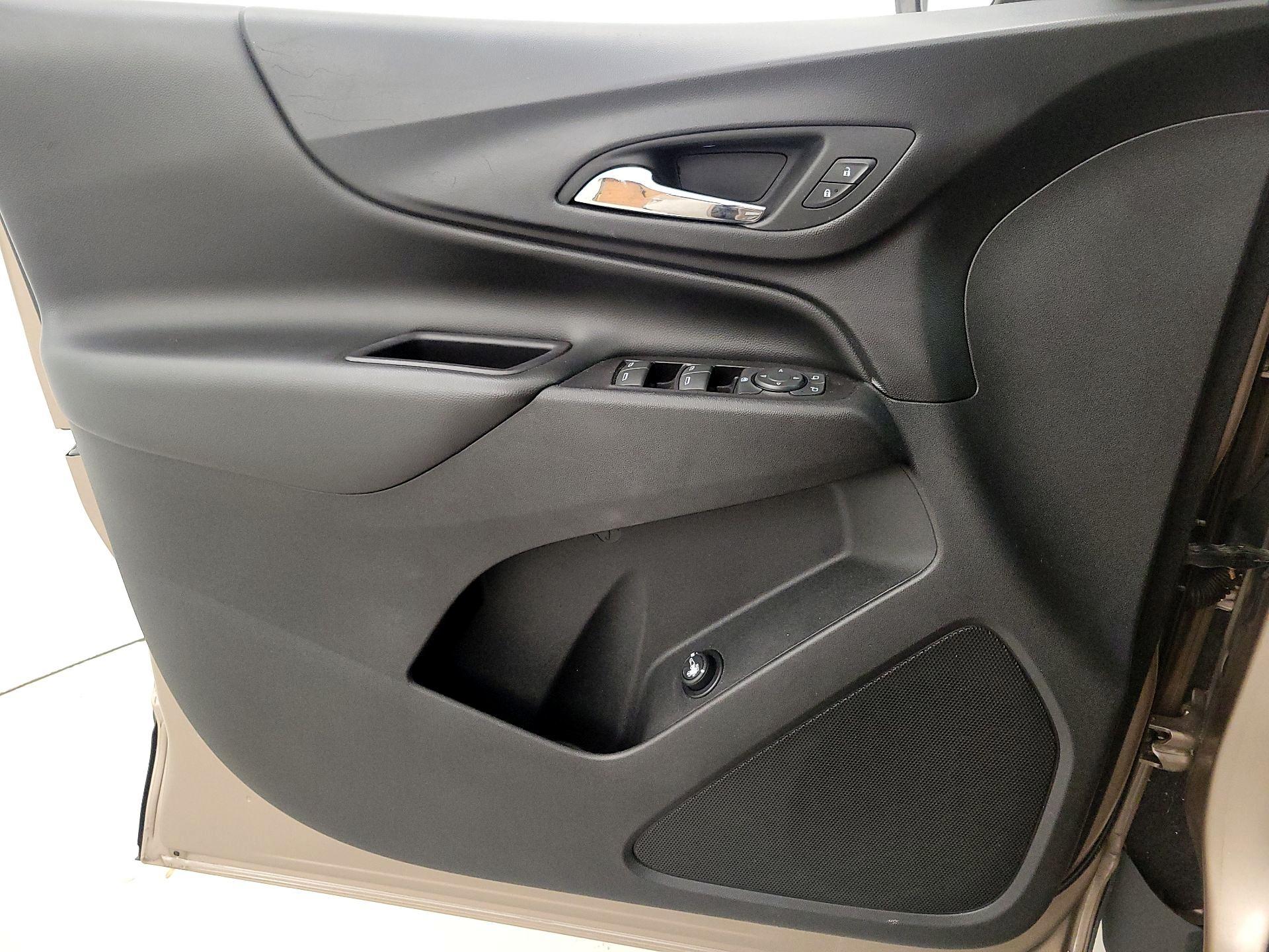 Thumbnail: 2019 Chevrolet Equinox - 12