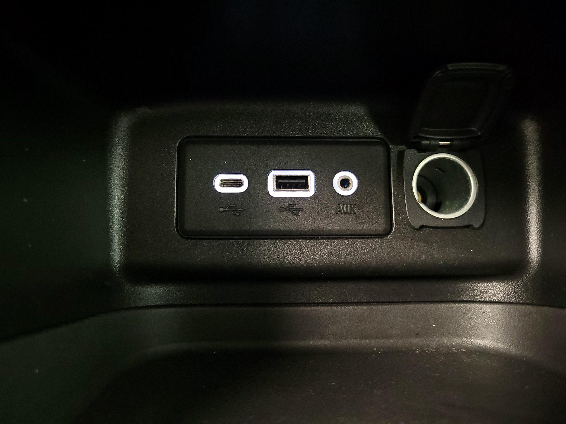 Thumbnail: 2019 Chevrolet Equinox - 18