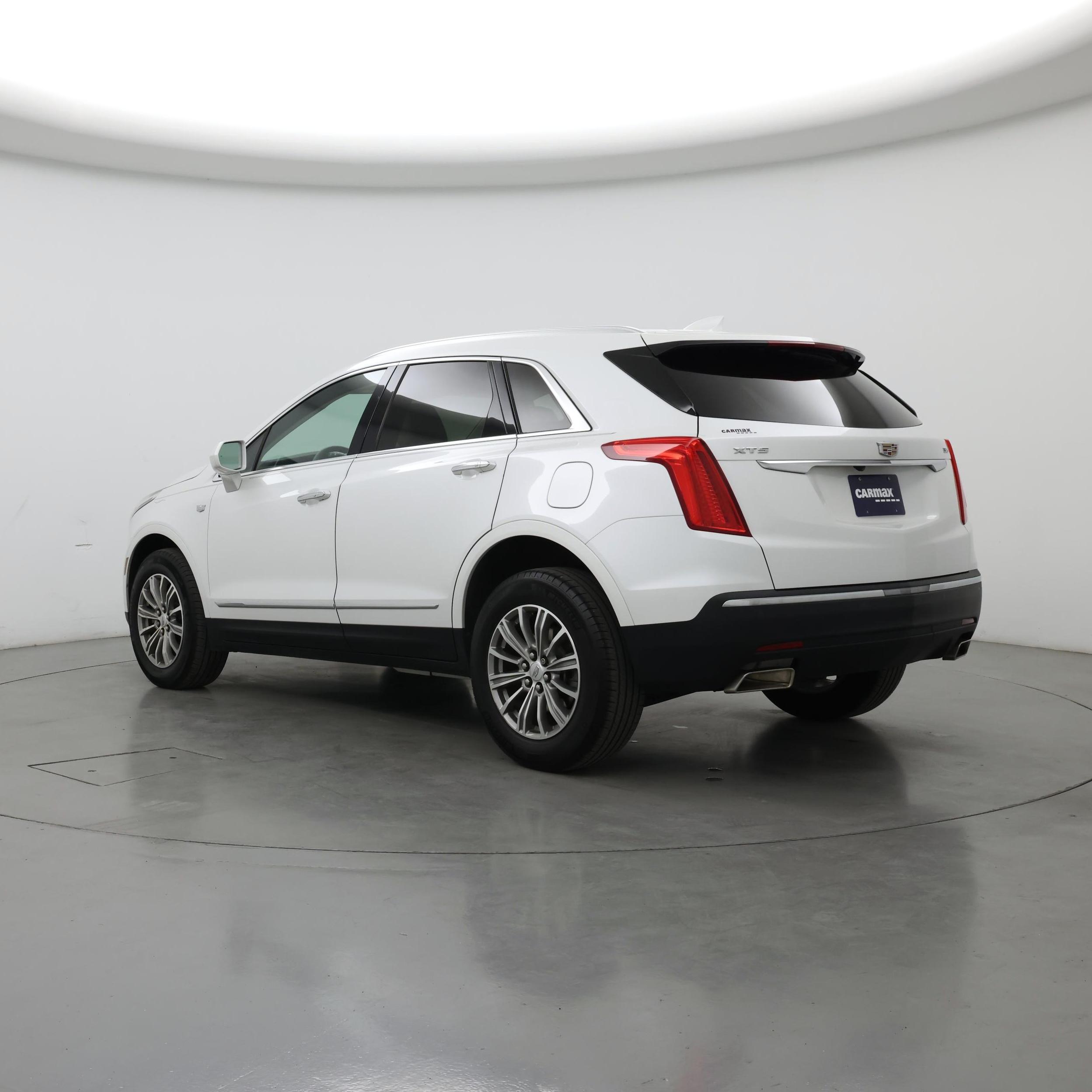 Thumbnail: 2019 Cadillac XT5 - 2