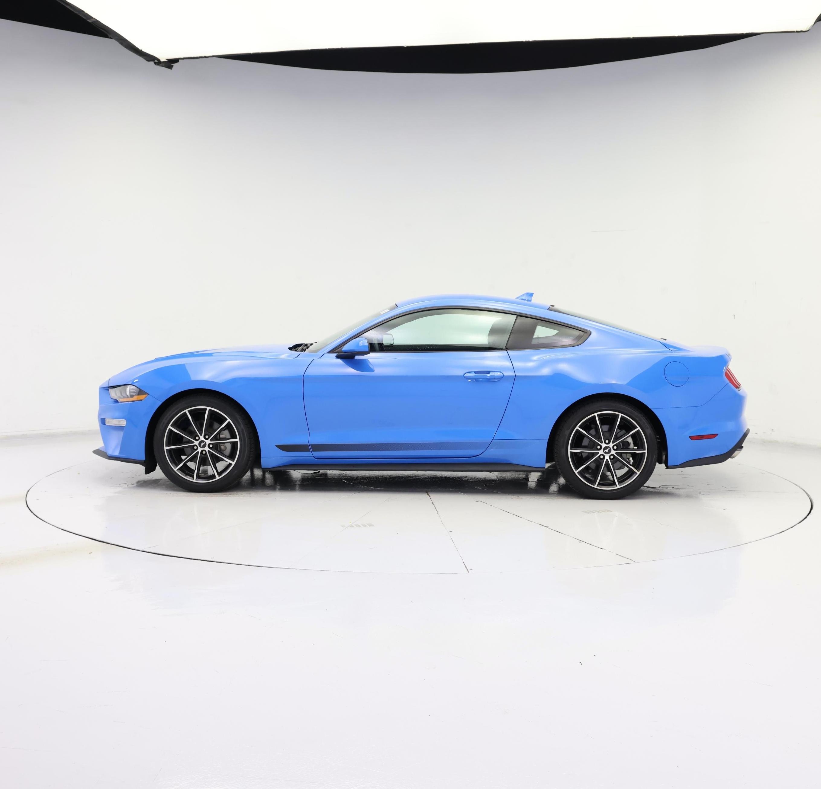 Thumbnail: 2022 Ford Mustang - 3