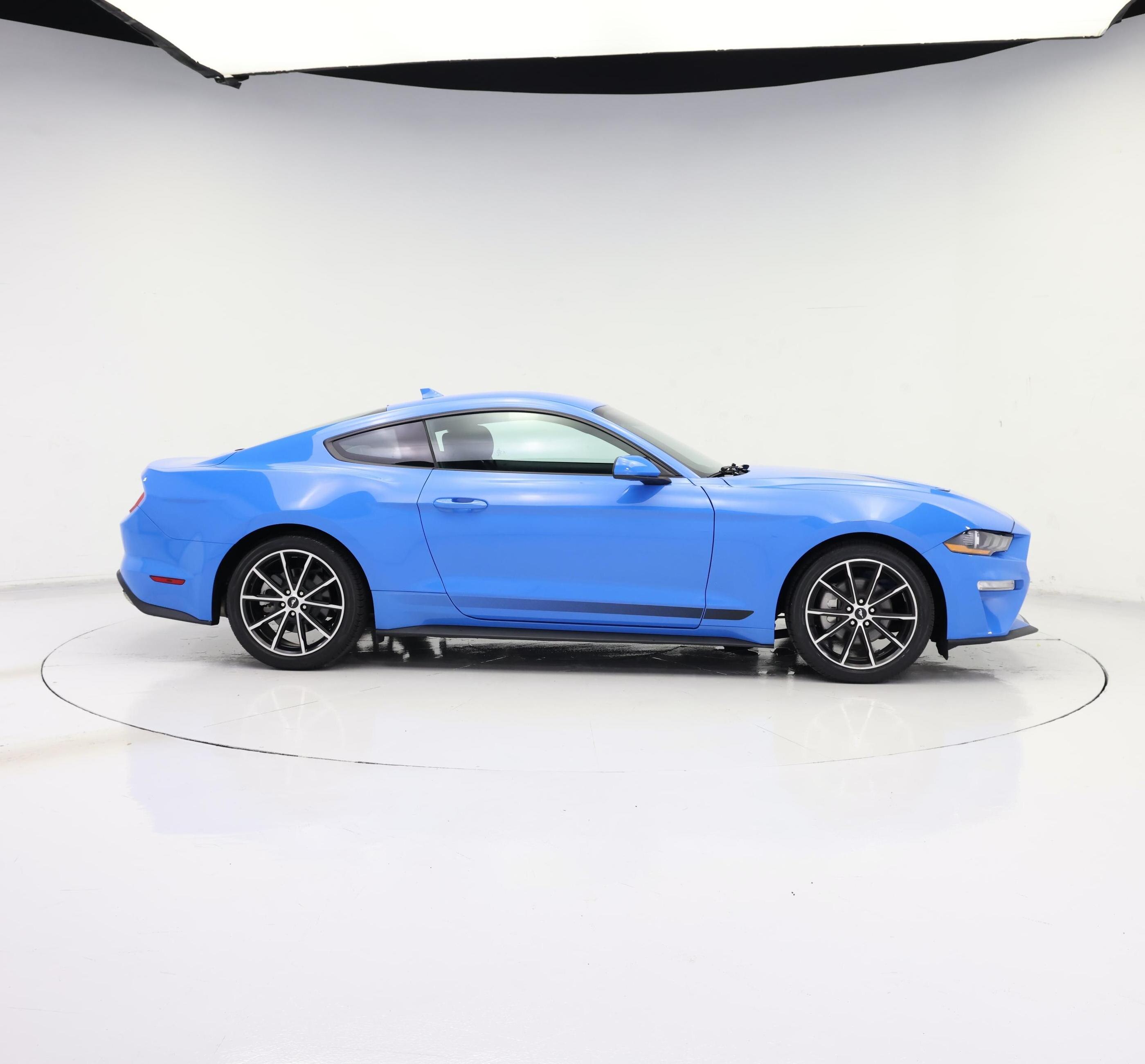 Thumbnail: 2022 Ford Mustang - 7